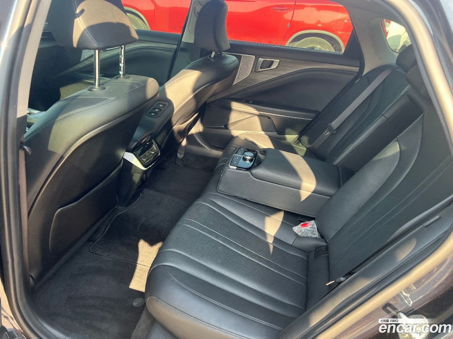 Main__Slider__Photo:K8 Kia 2021.9-12