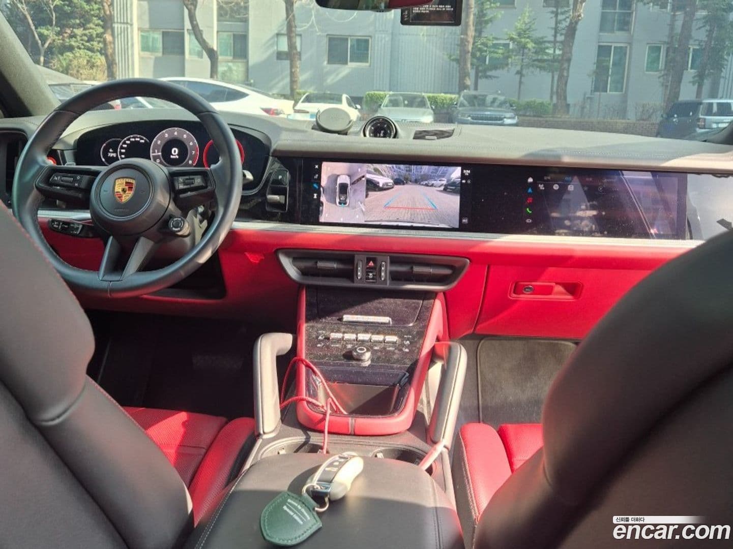 Main__Slider__Photo:Cayenne Porsche 2024.1-8