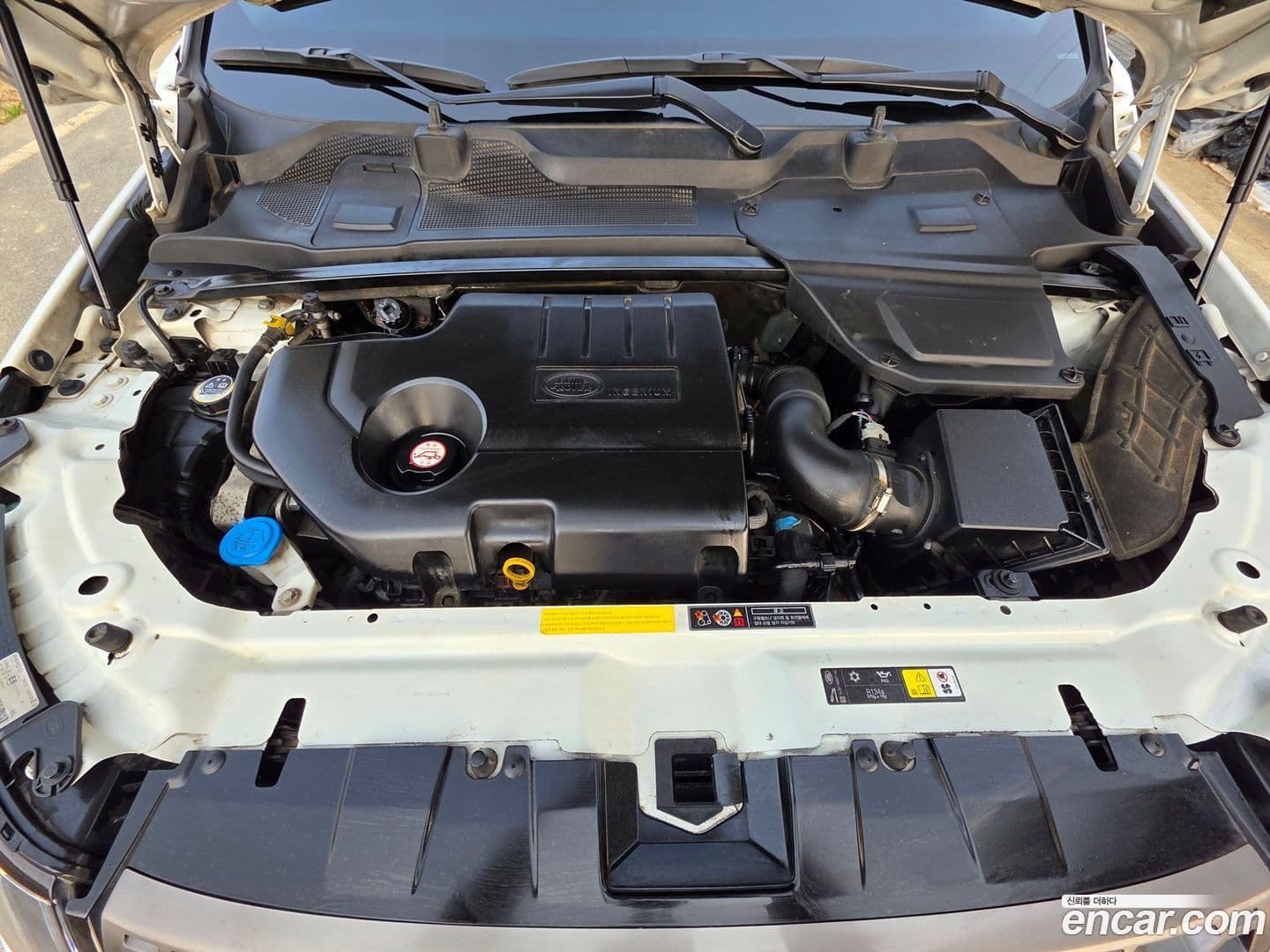 Main__Slider__Photo:Discovery Sport Land Rover 2017.11-19