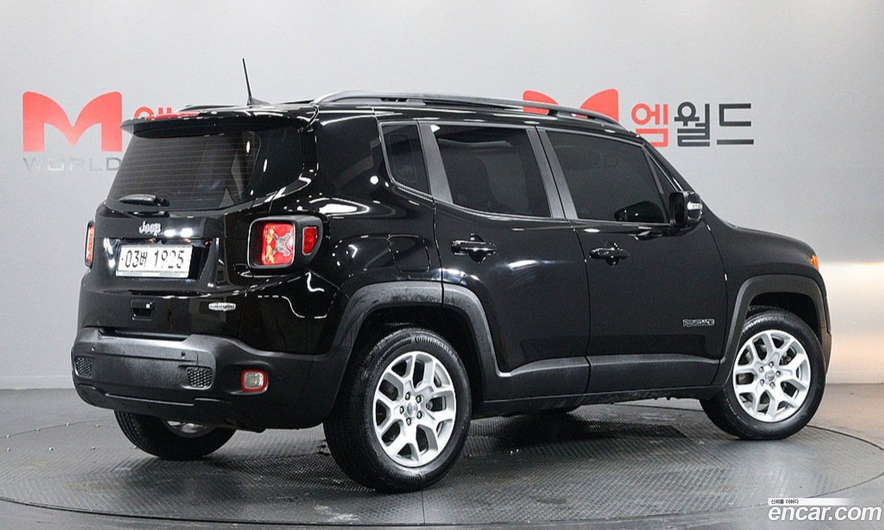 Main__Slider__Photo:Renegade Jeep 2018.11-2