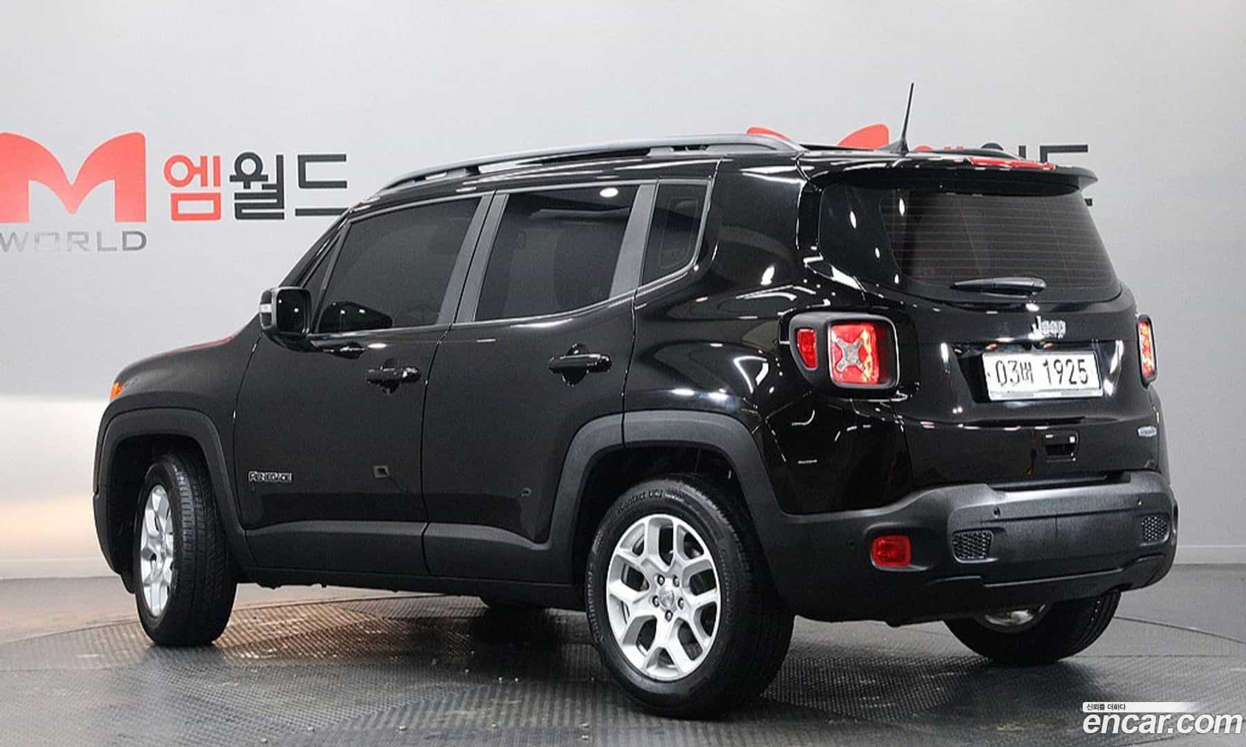 Renegade Jeep 2018.11-OUTER-004