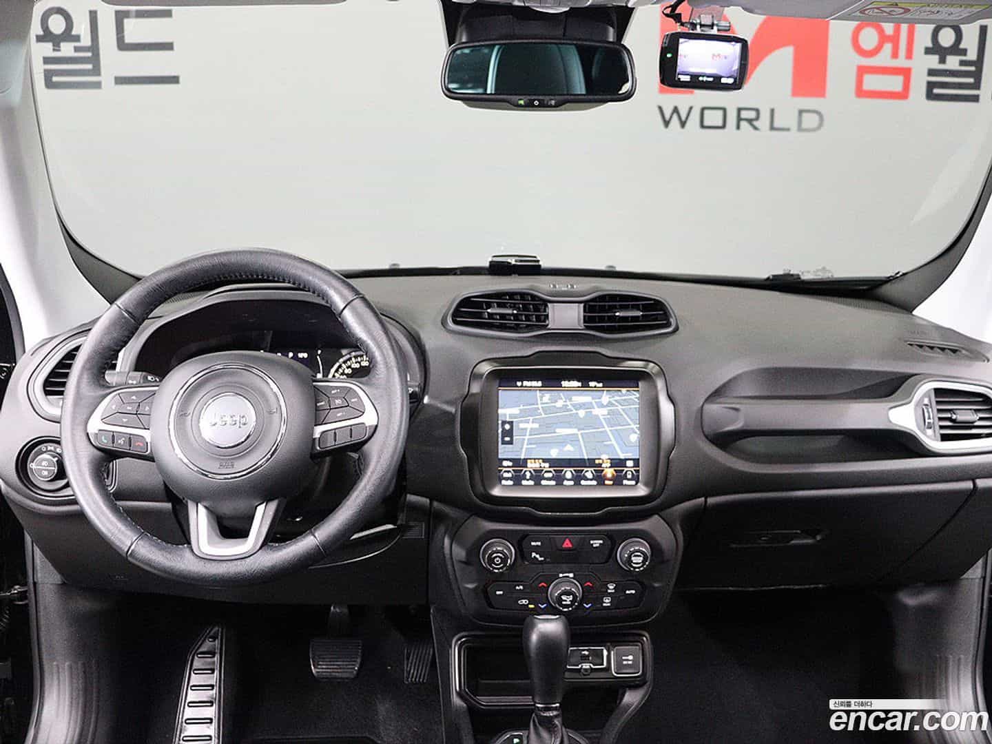 Renegade Jeep 2018.11-OUTER-005