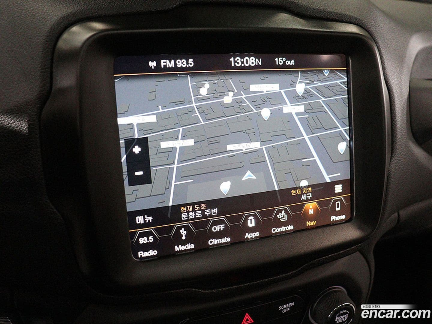 Main__Slider__Photo:Renegade Jeep 2018.11-9