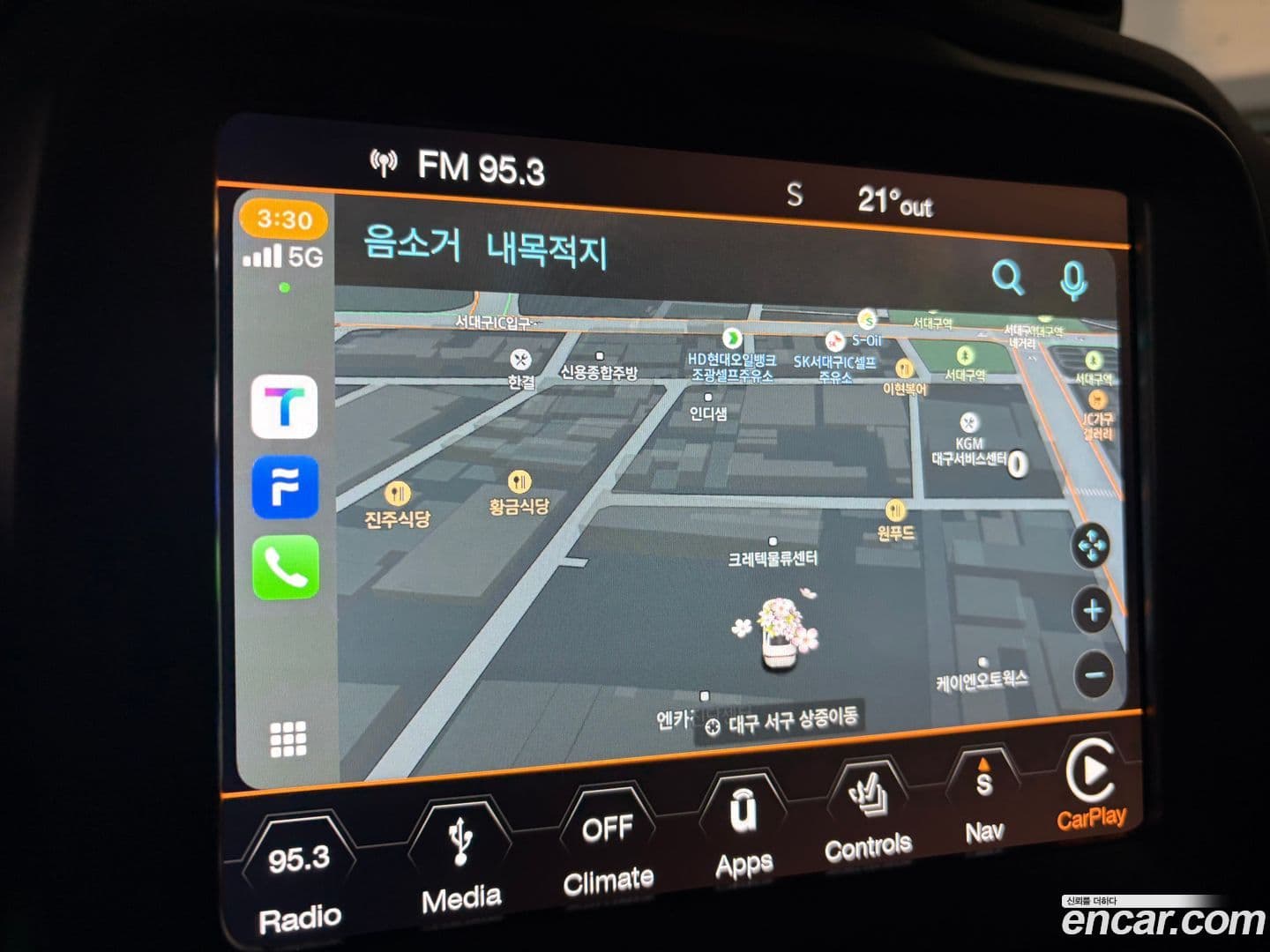 Main__Slider__Photo:Renegade Jeep 2018.11-12