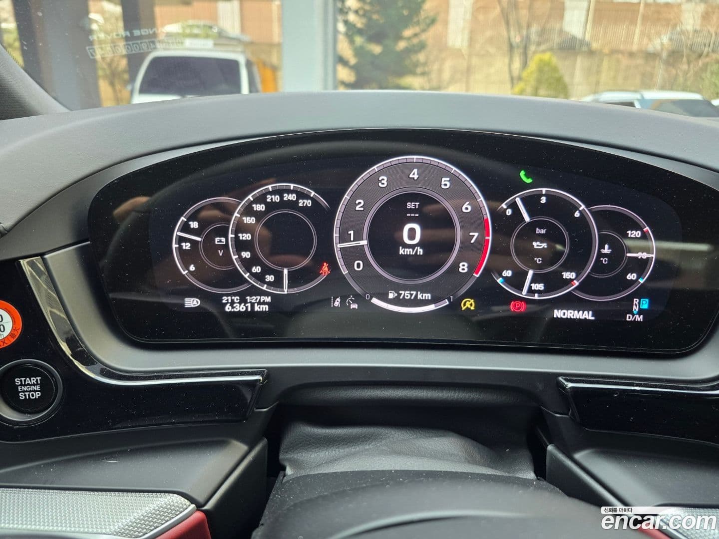 Main__Slider__Photo:Cayenne Porsche 2025.10-10