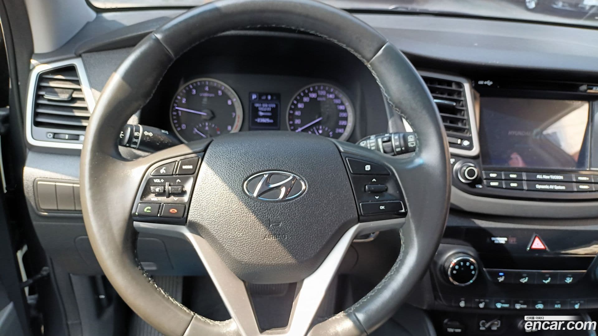 Main__Slider__Photo:Tucson Hyundai 2018.4-7