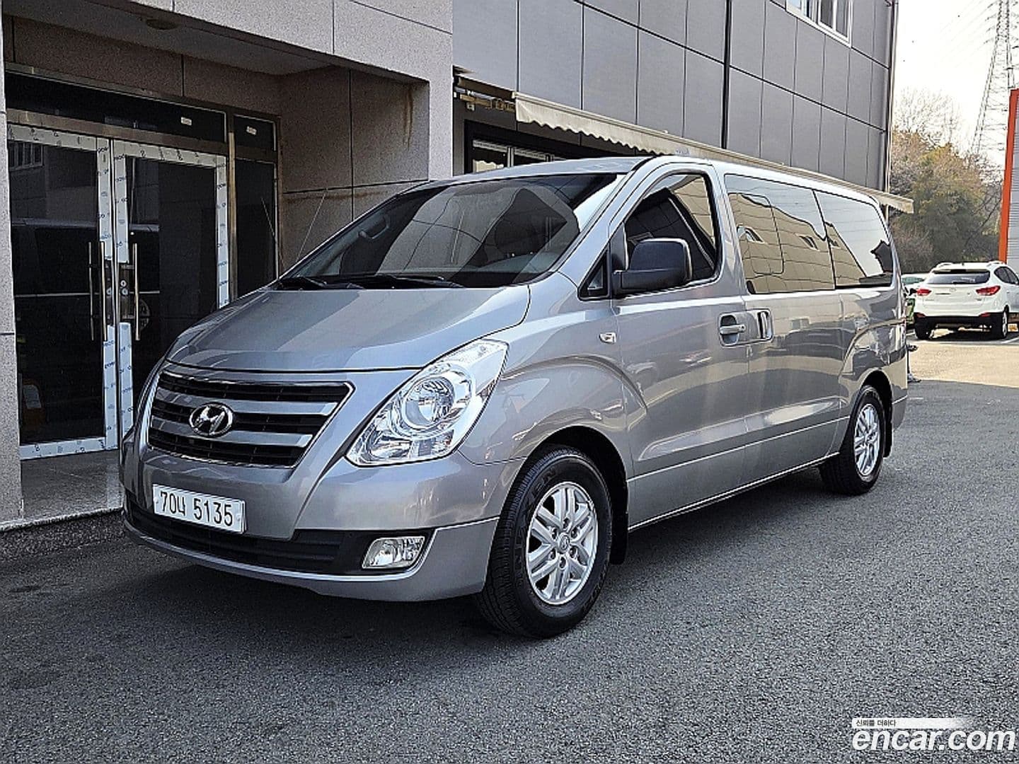 Main__Slider__Photo:Starex Hyundai 2016.3-0