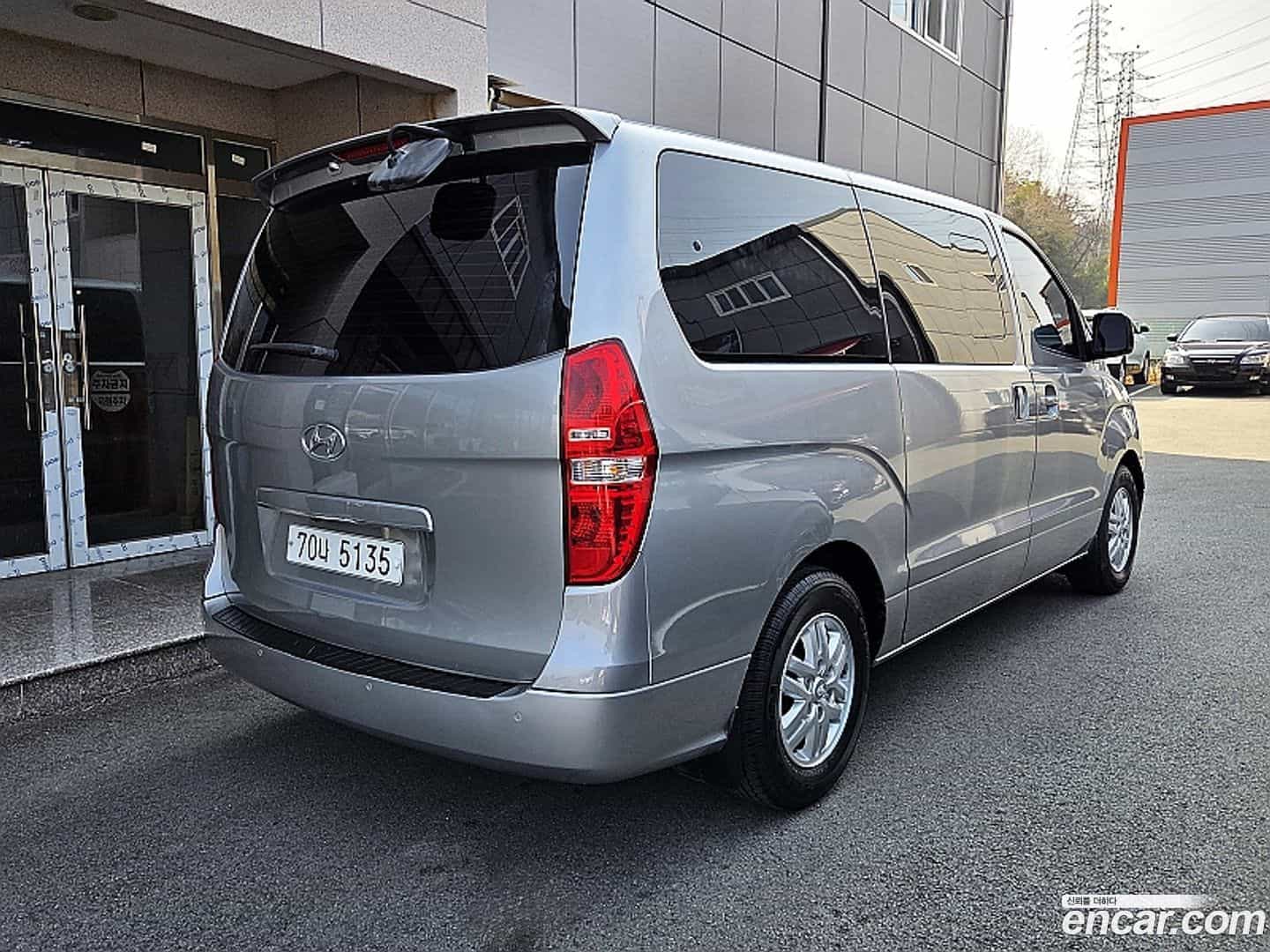 Starex Hyundai 2016.3-OUTER-003