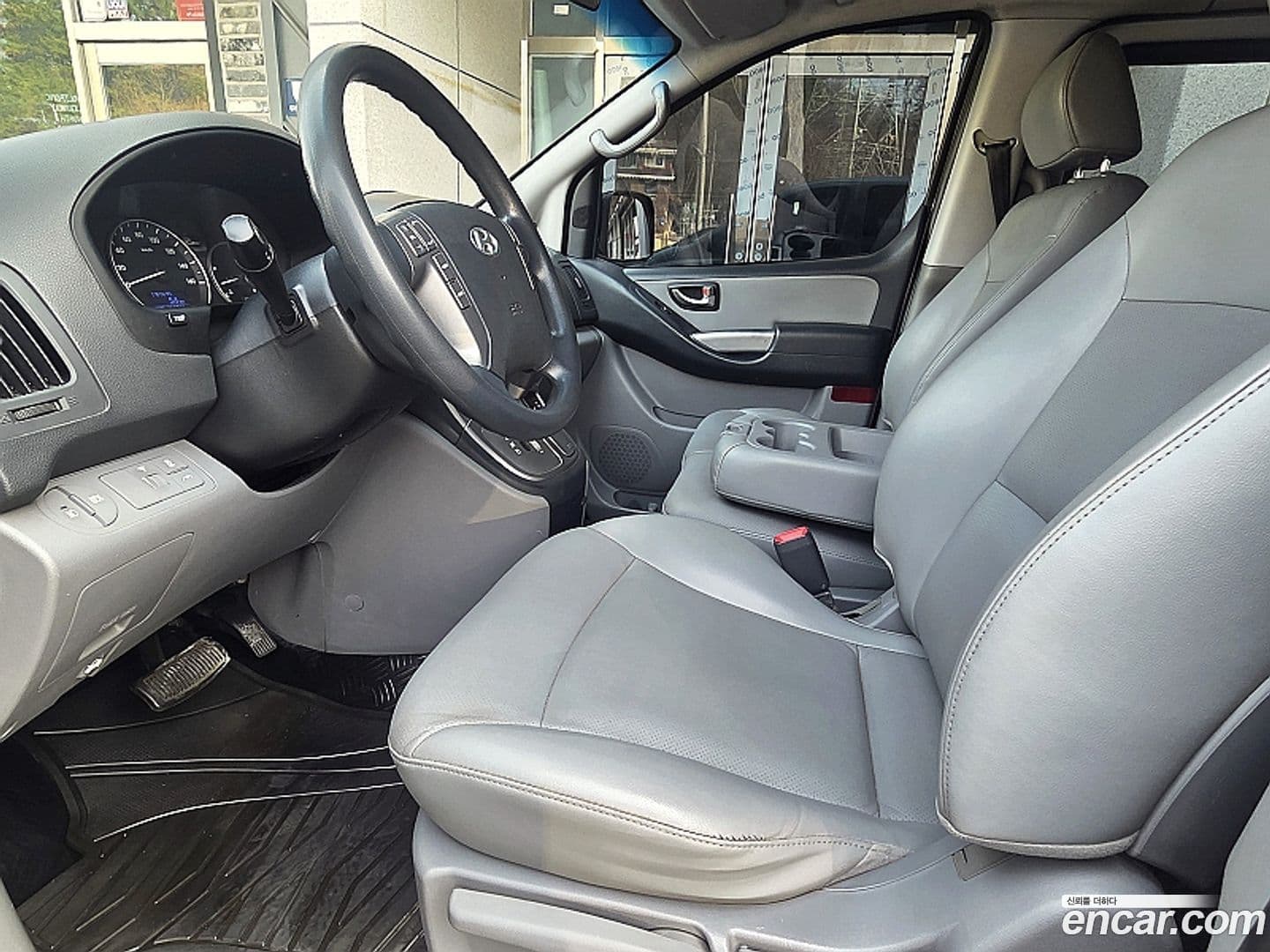 Main__Slider__Photo:Starex Hyundai 2016.3-3