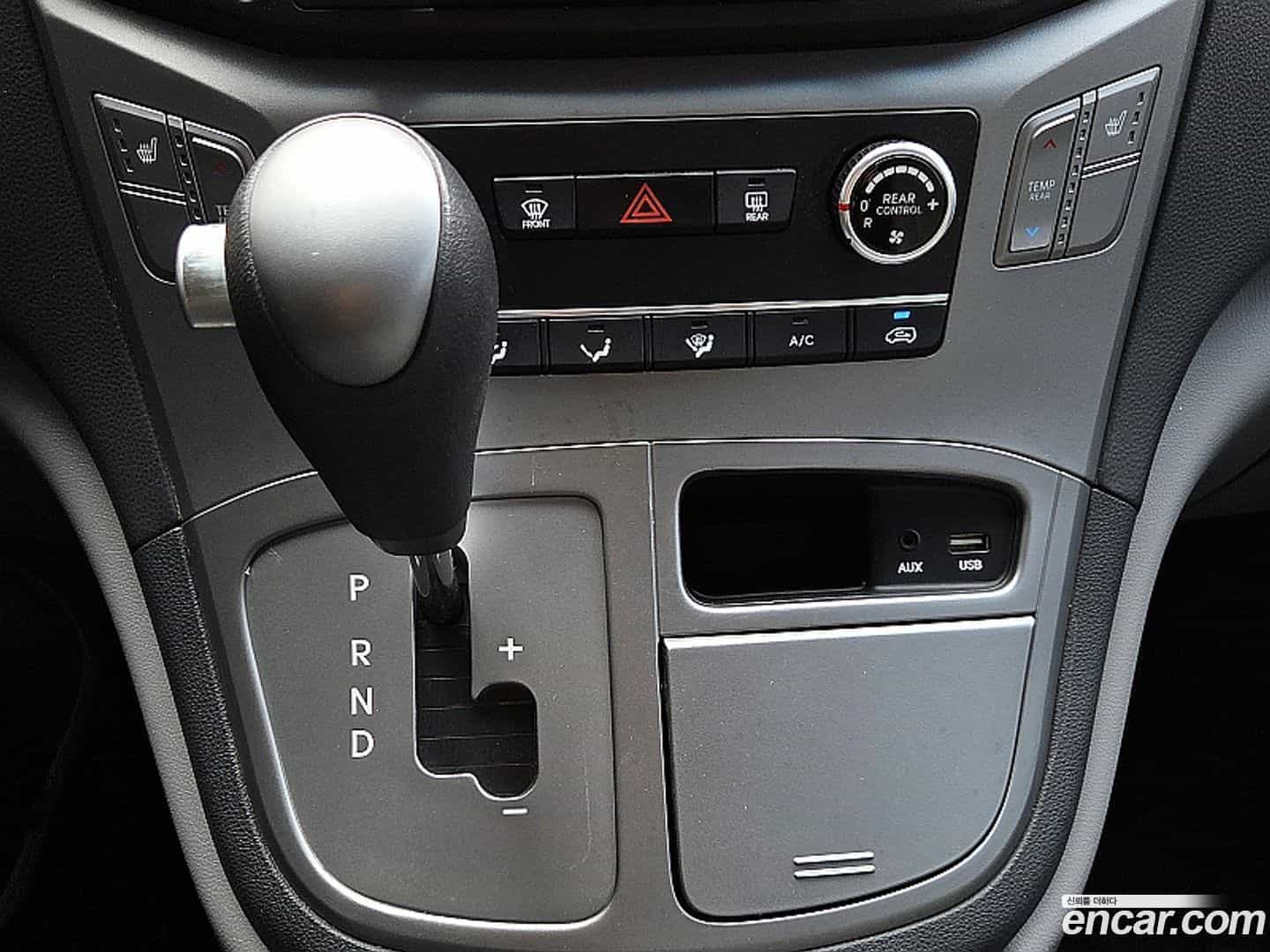 Starex Hyundai 2016.3-OPTION-019