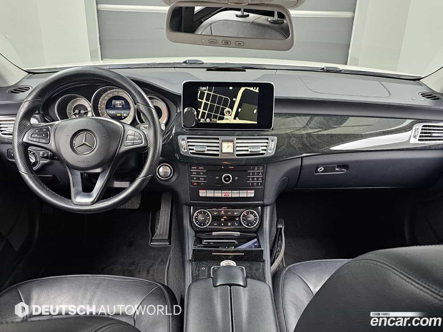 CLS-Class Mercedes-Benz 2015.3-INNER-007