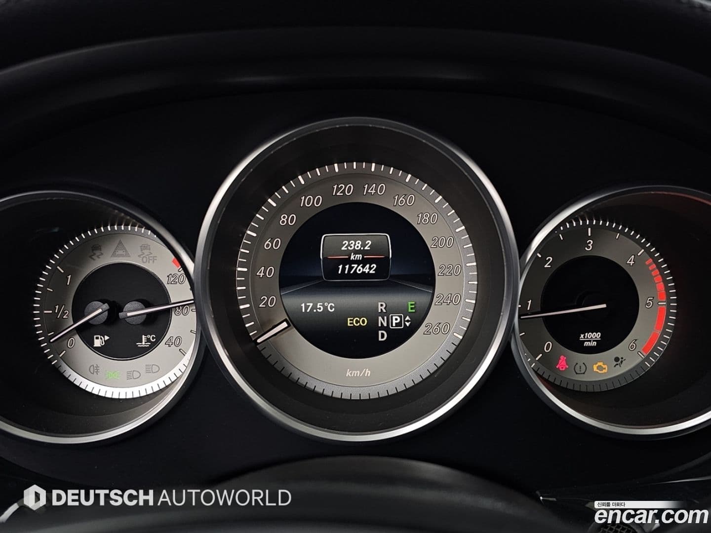 Main__Slider__Photo:CLS-Class Mercedes-Benz 2015.3-7