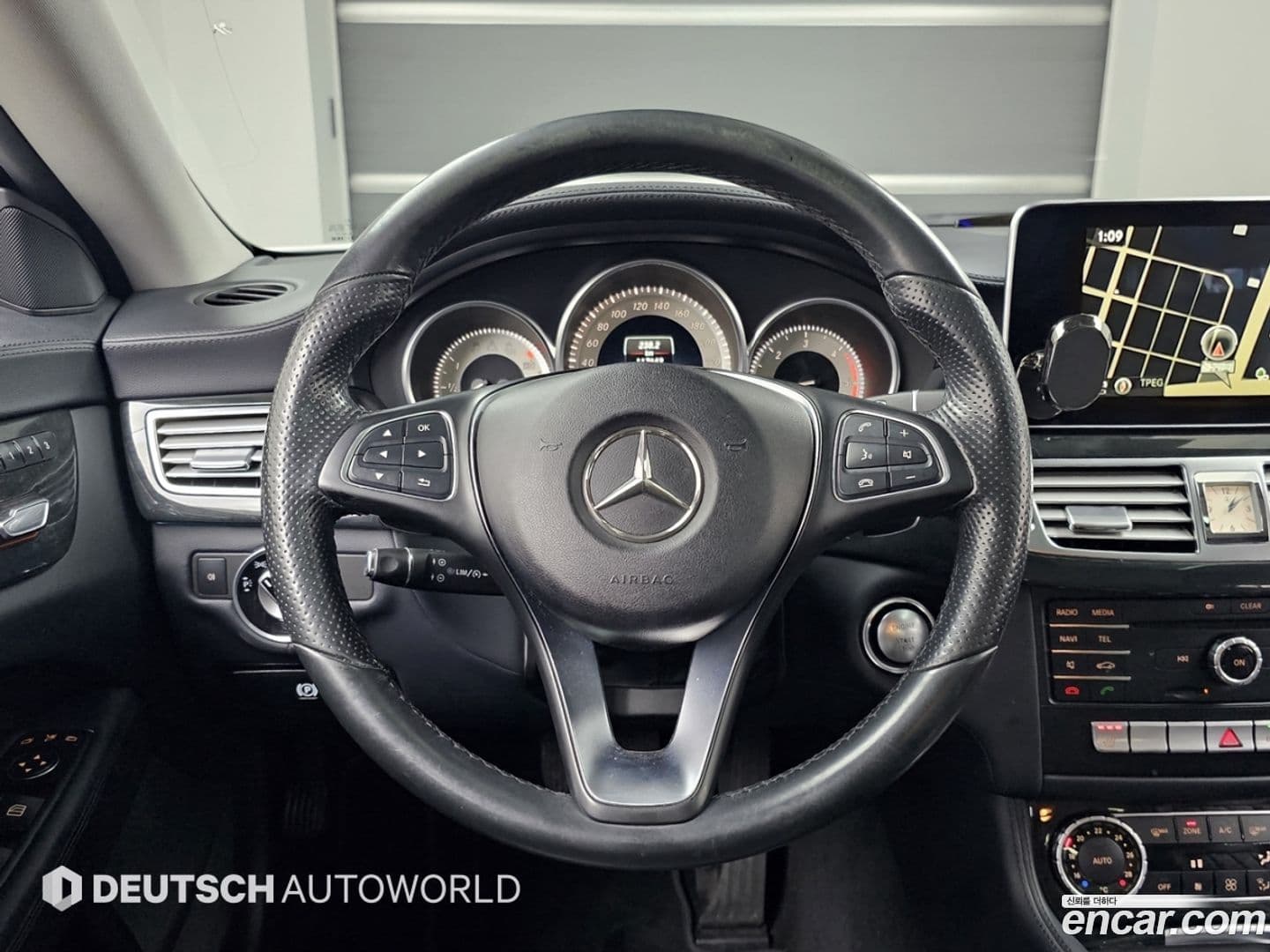 Main__Slider__Photo:CLS-Class Mercedes-Benz 2015.3-12