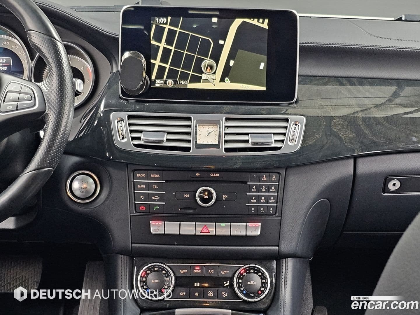 Main__Slider__Photo:CLS-Class Mercedes-Benz 2015.3-13