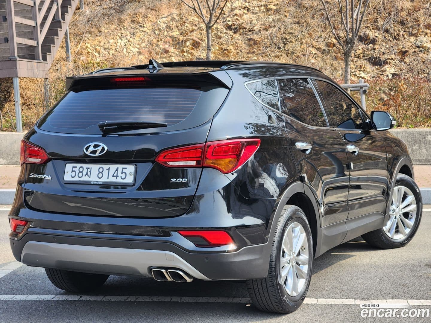 Main__Slider__Photo:Santafe Hyundai 2017.4-1