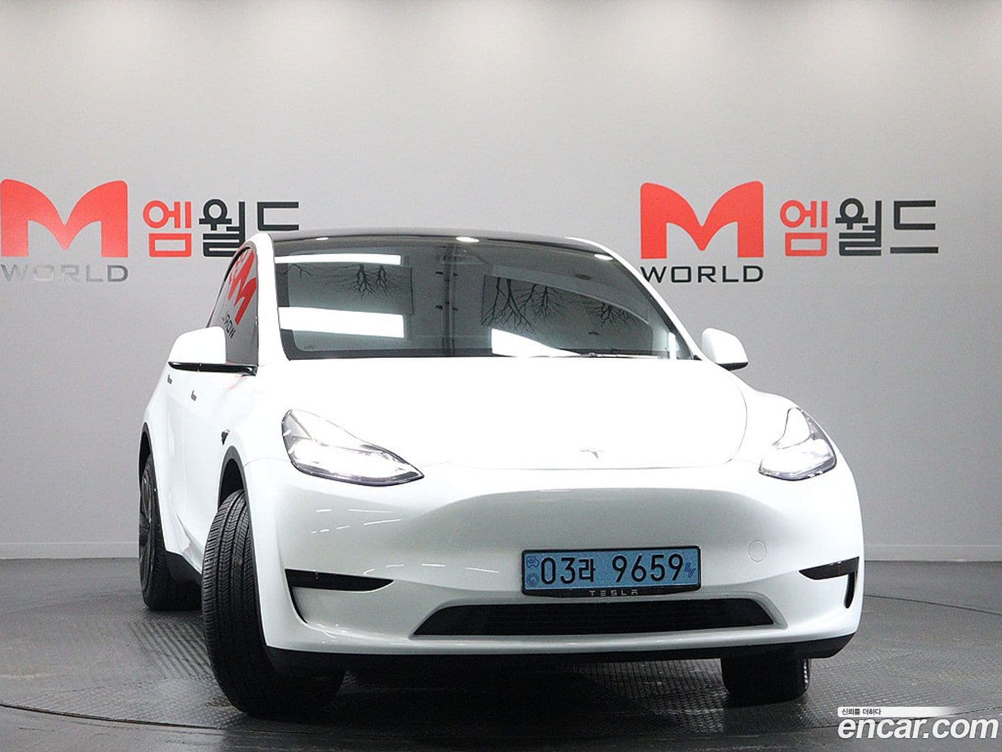 Main__Slider__Photo:Model Y Tesla 2023.8-1