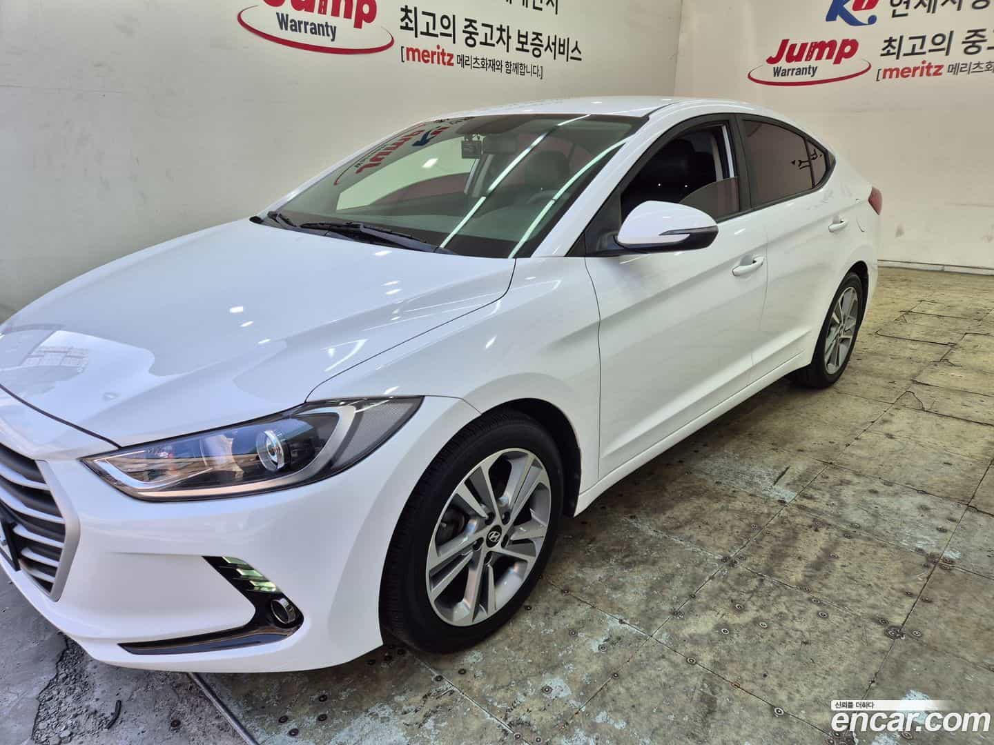 AVANTE Hyundai 2017.6-OUTER-002