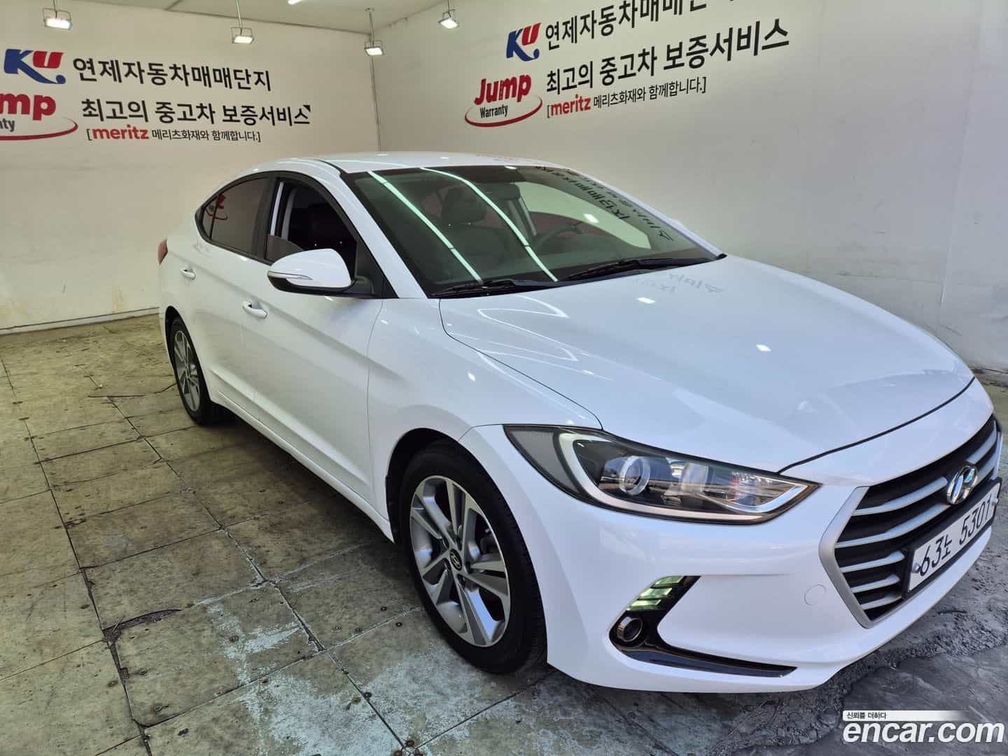 AVANTE Hyundai 2017.6-OUTER-003