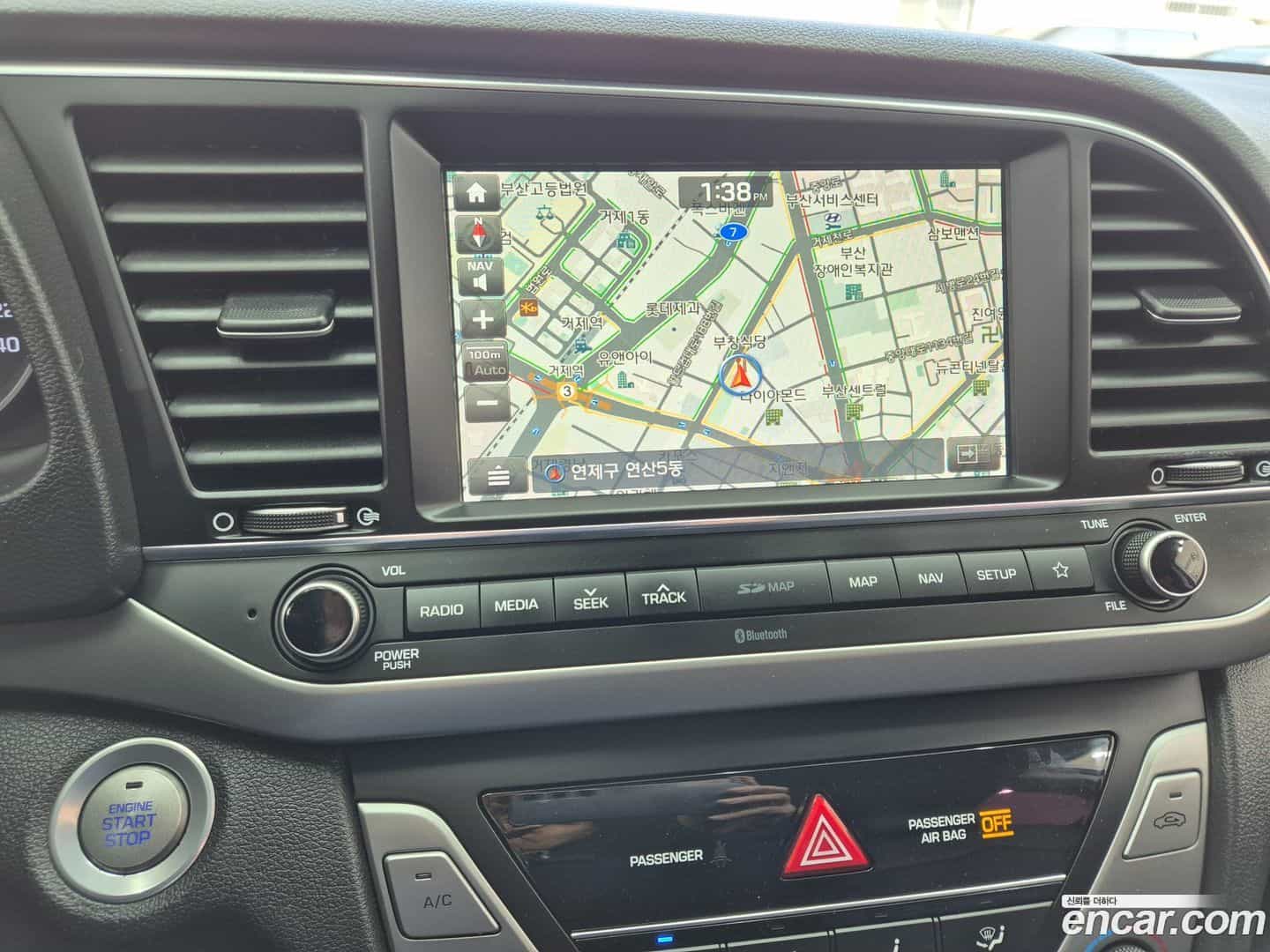 AVANTE Hyundai 2017.6-OPTION-017