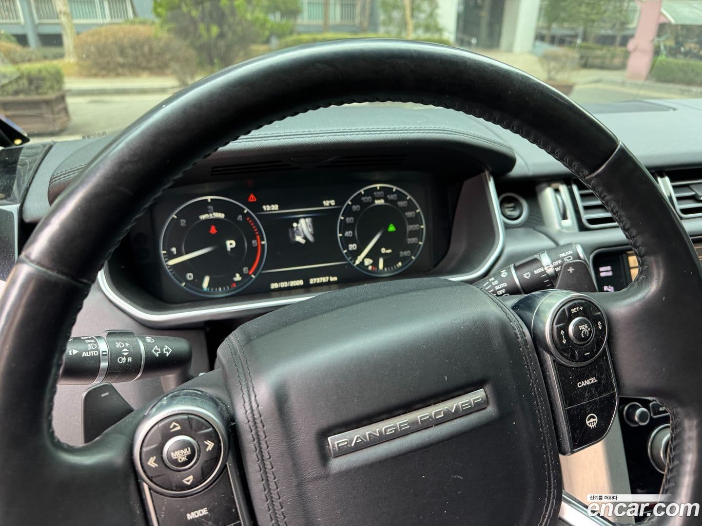 Main__Slider__Photo:Range Rover Land Rover 2015.3-6