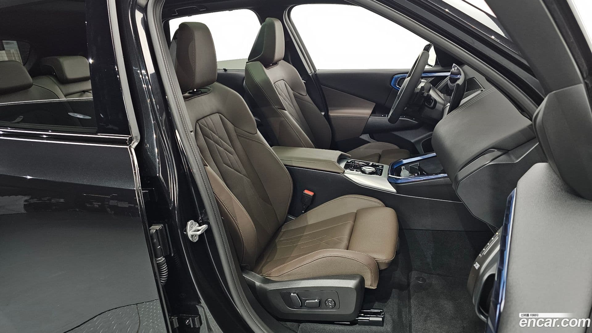 Main__Slider__Photo:X3 BMW 2025.9-9