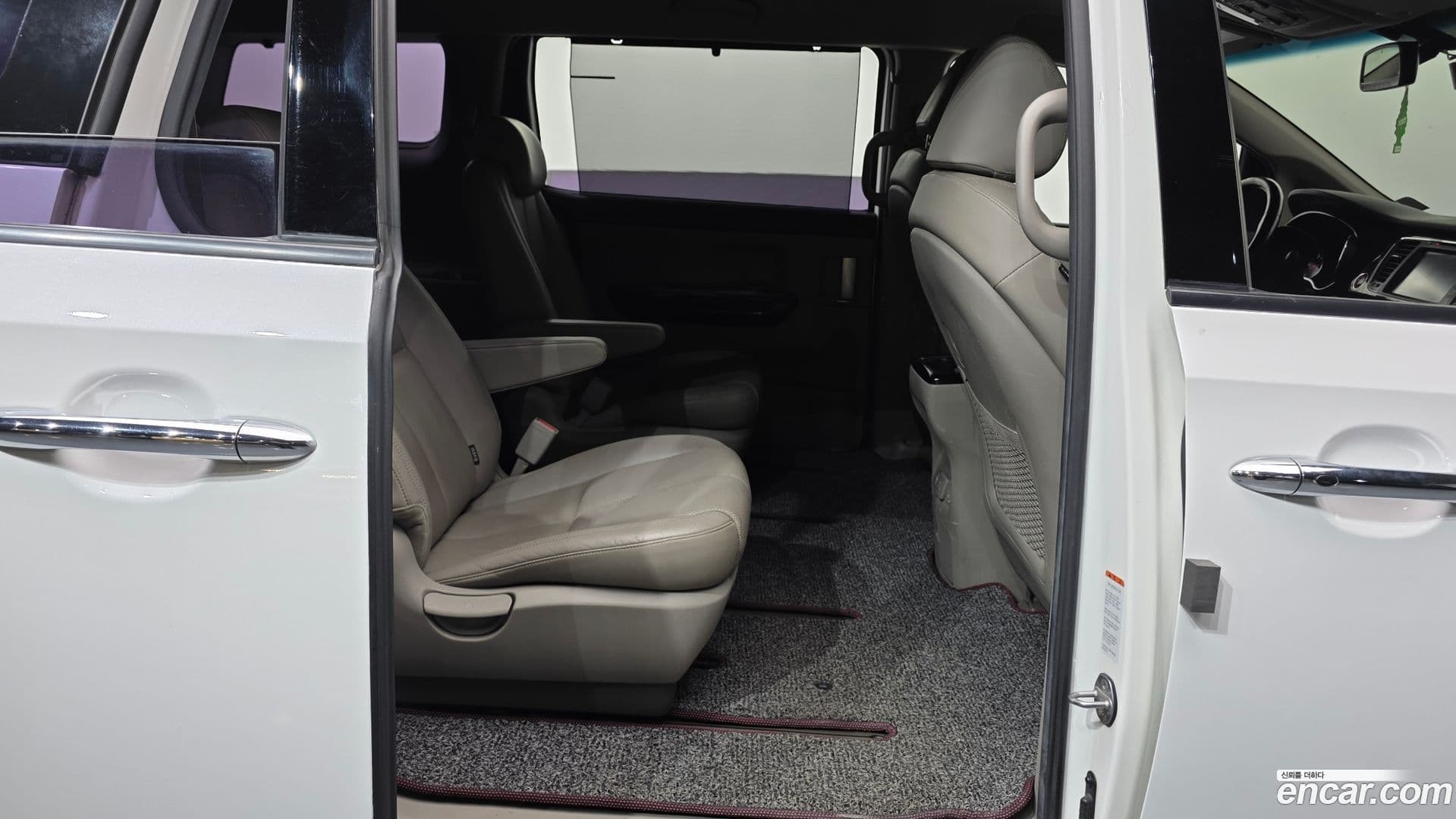 Main__Slider__Photo:Canival Kia 2015.5-11