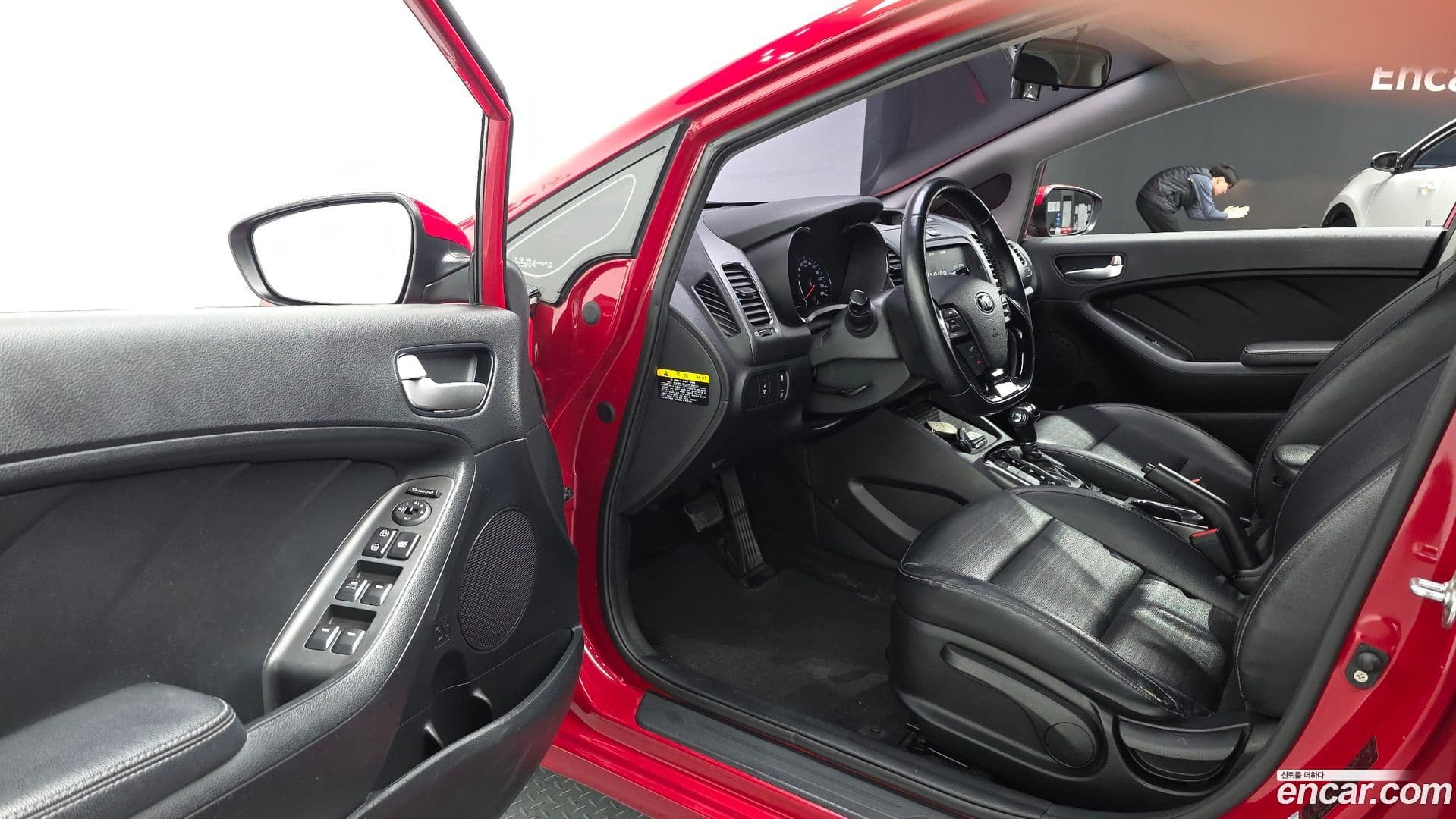 Main__Slider__Photo:K3 Kia 2016.3-10