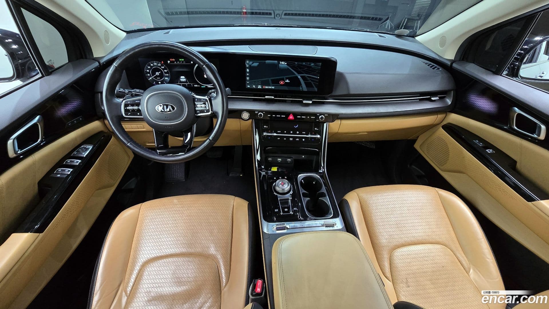 Main__Slider__Photo:Canival Kia 2020.10-6