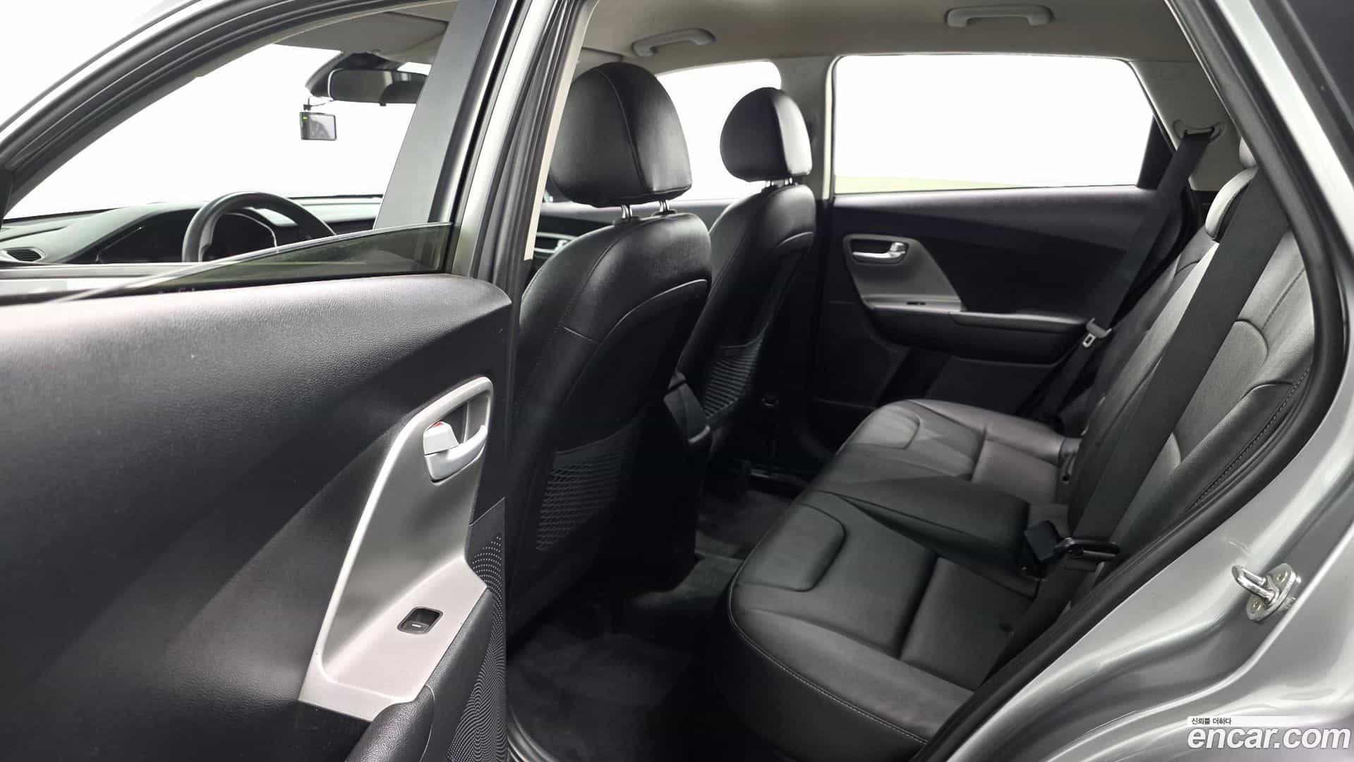 Niro Kia 2021.8-OPTION-016