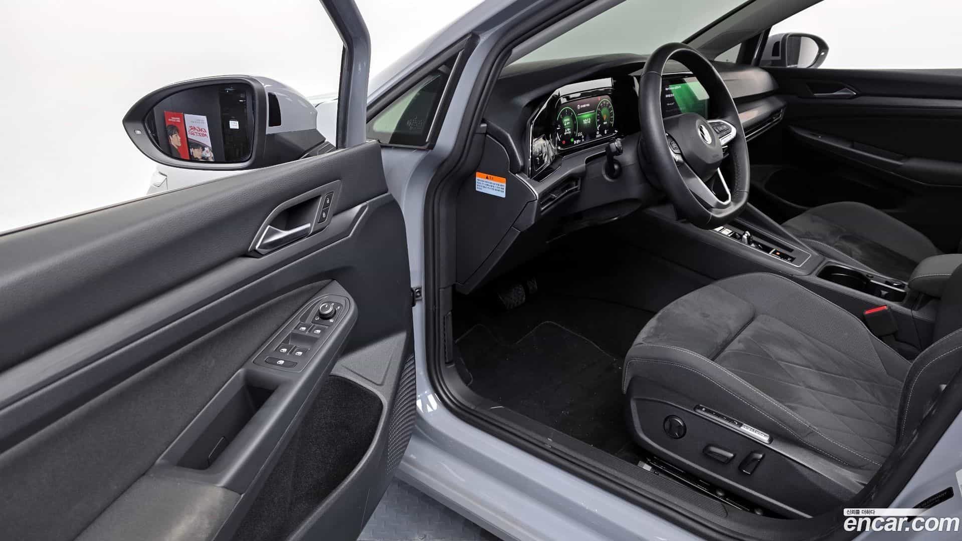 Golf Volkswagen 2022.0-INNER-010