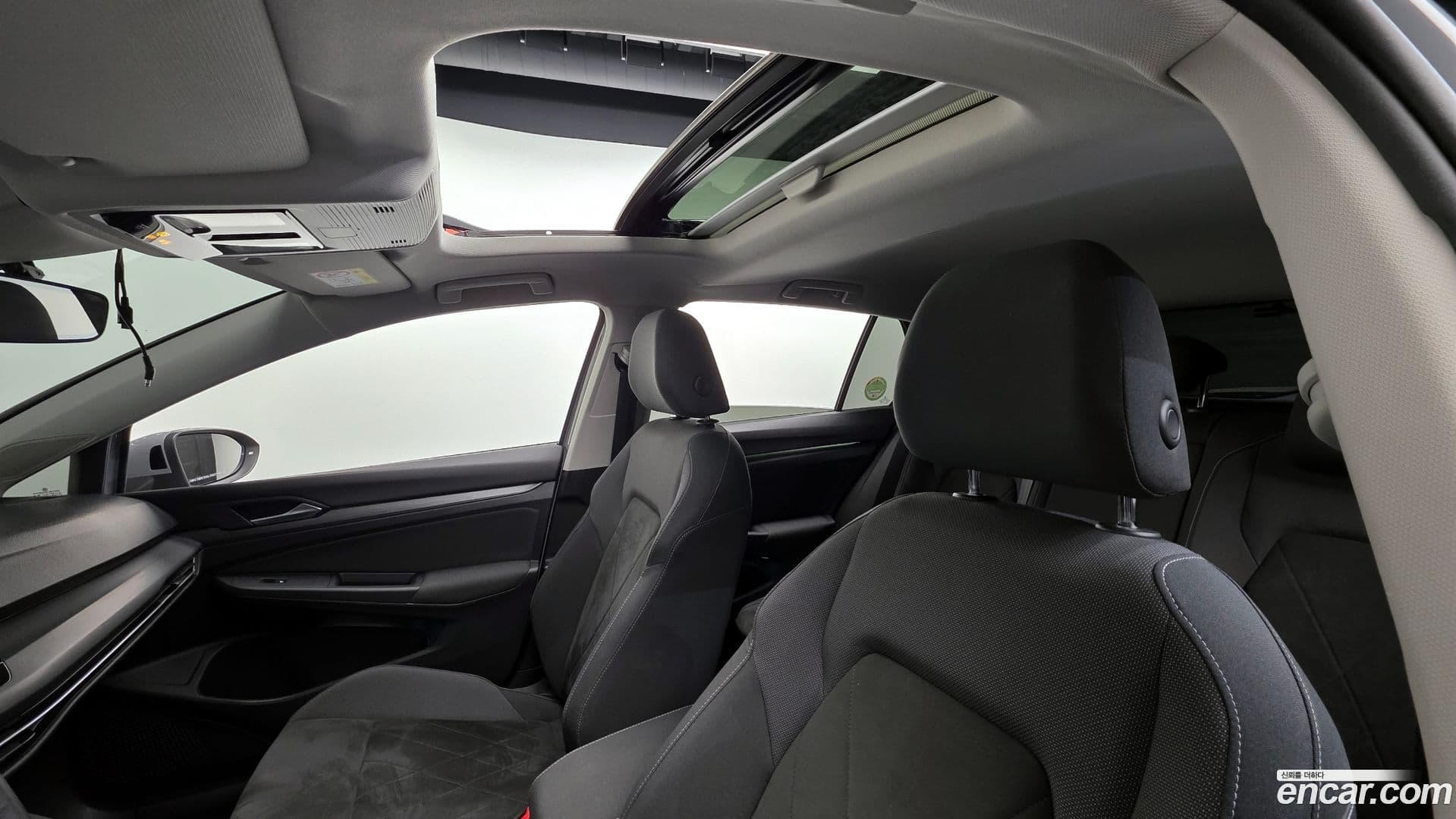 Main__Slider__Photo:Golf Volkswagen 2022.0-18