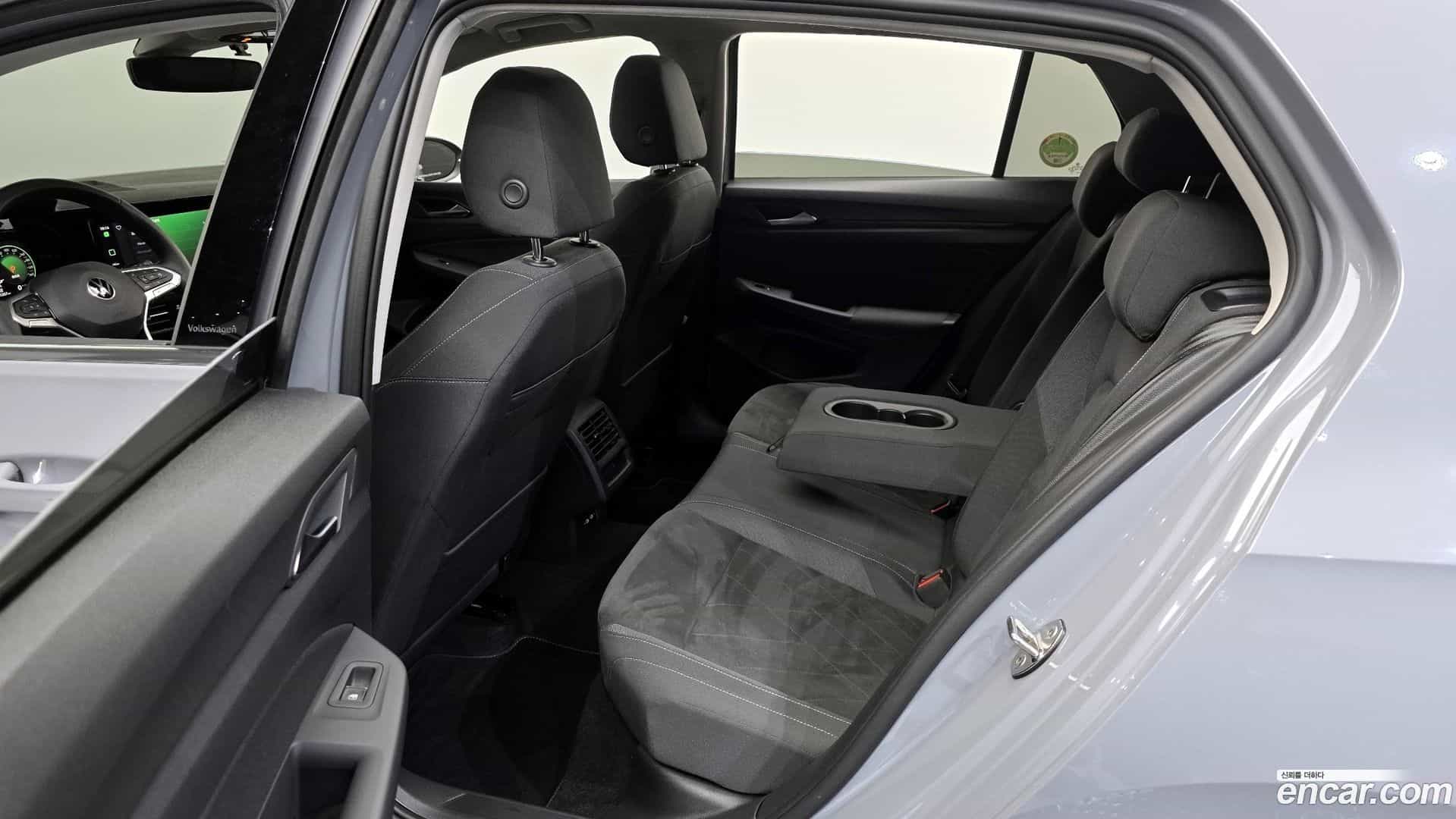 Golf Volkswagen 2022.0-OPTION-024