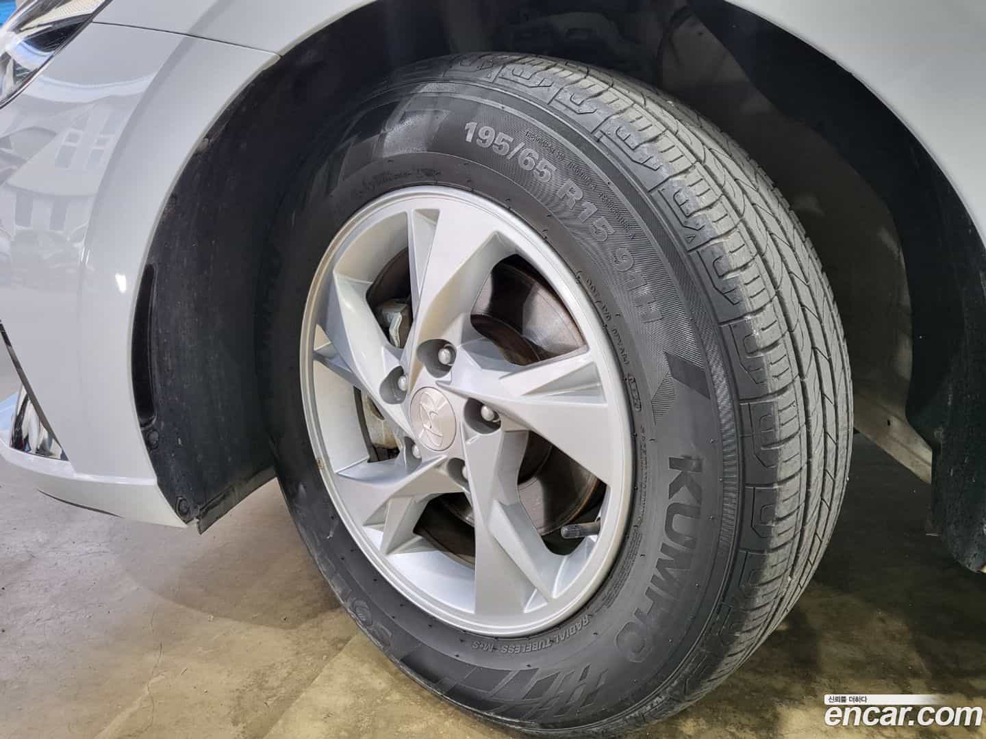 AVANTE Hyundai 2020.11-OPTION-022