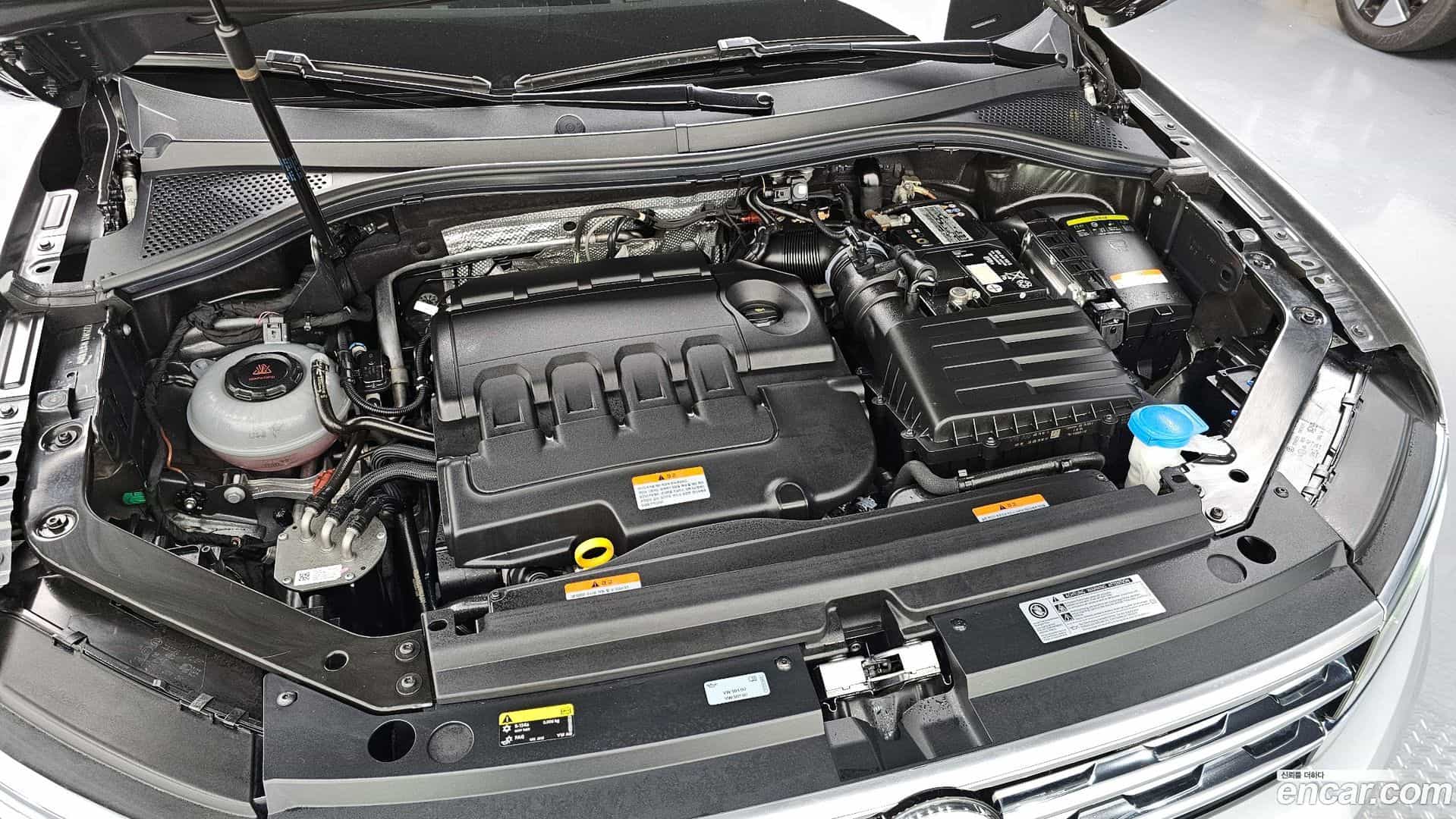 Tiguan Volkswagen 2020.10-OUTER-006