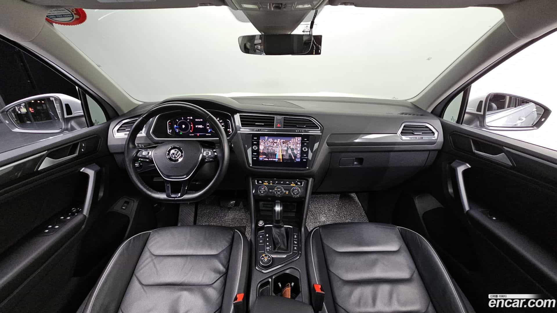Tiguan Volkswagen 2020.10-INNER-007