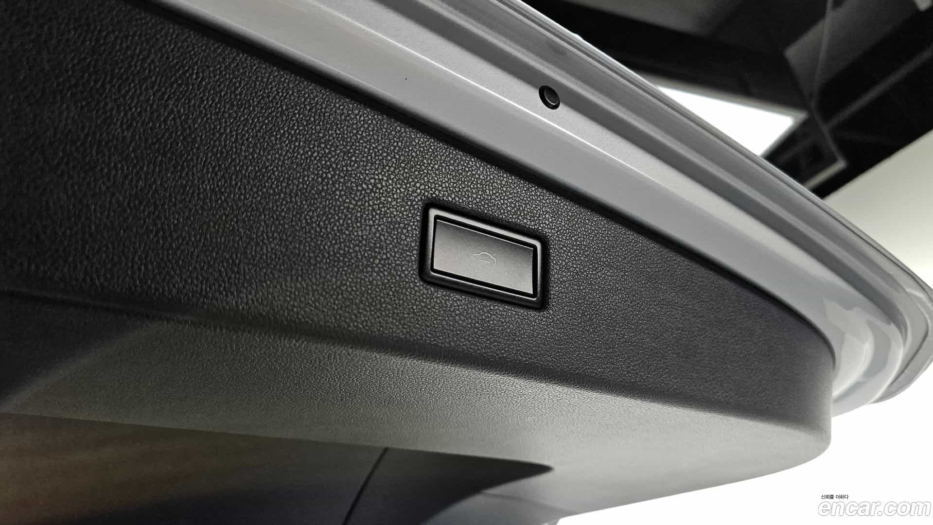 Tiguan Volkswagen 2020.10-OPTION-024