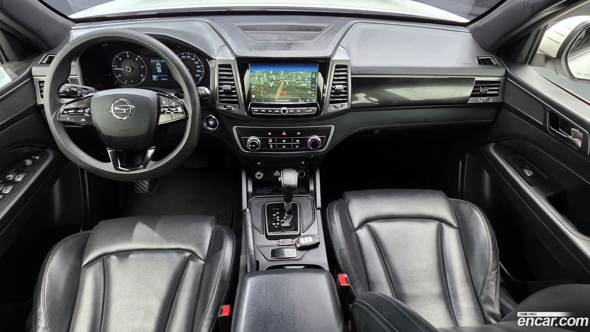 Main__Slider__Photo:Rexton KG_Mobility_Ssangyong 2022.1-6