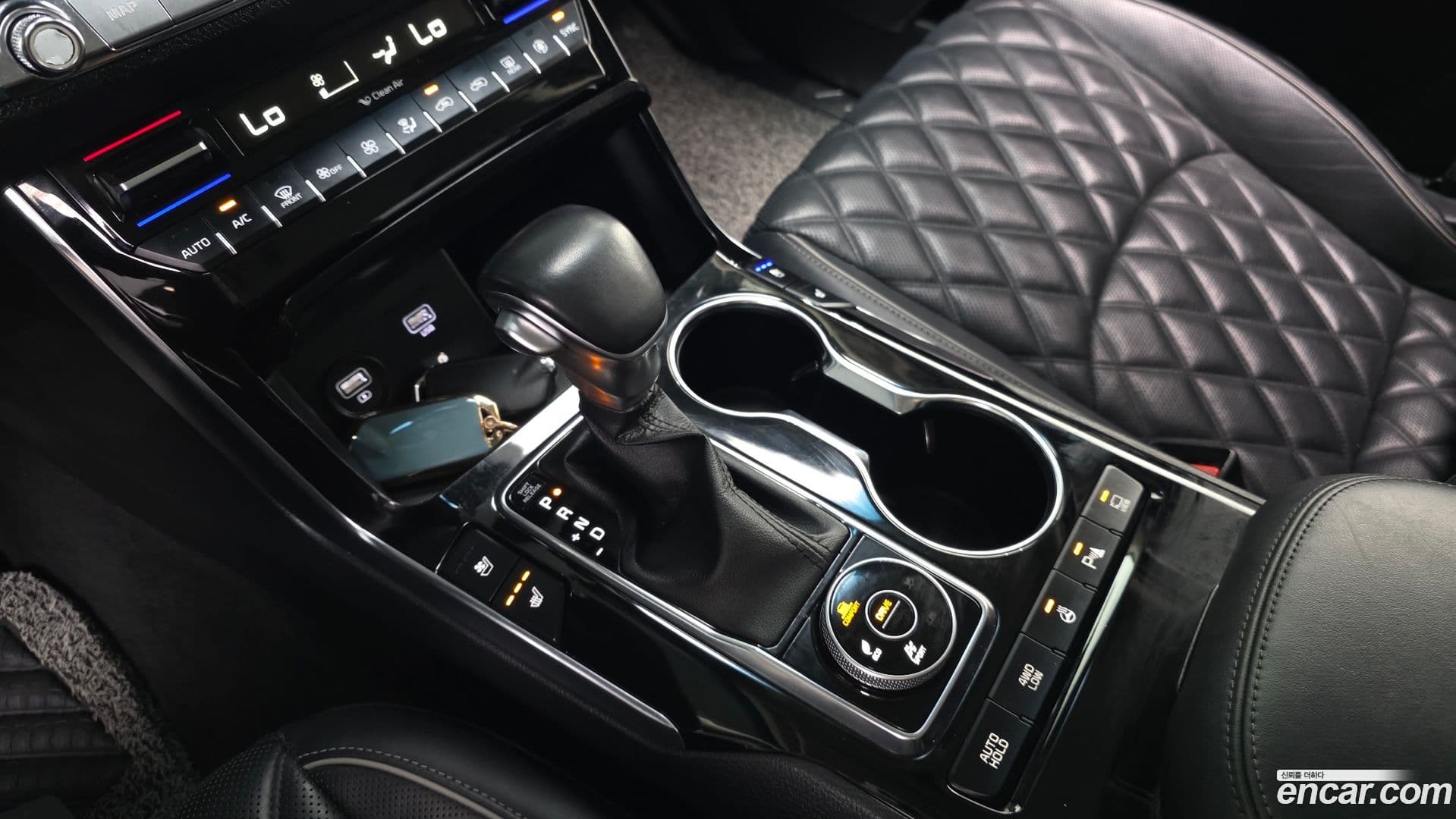 Main__Slider__Photo:Mohave Kia 2021.1-8