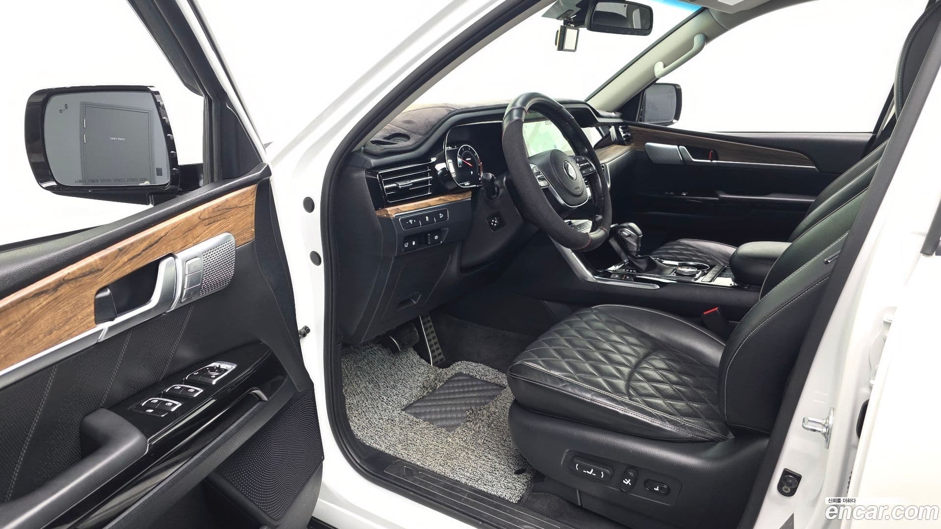 Main__Slider__Photo:Mohave Kia 2021.1-9