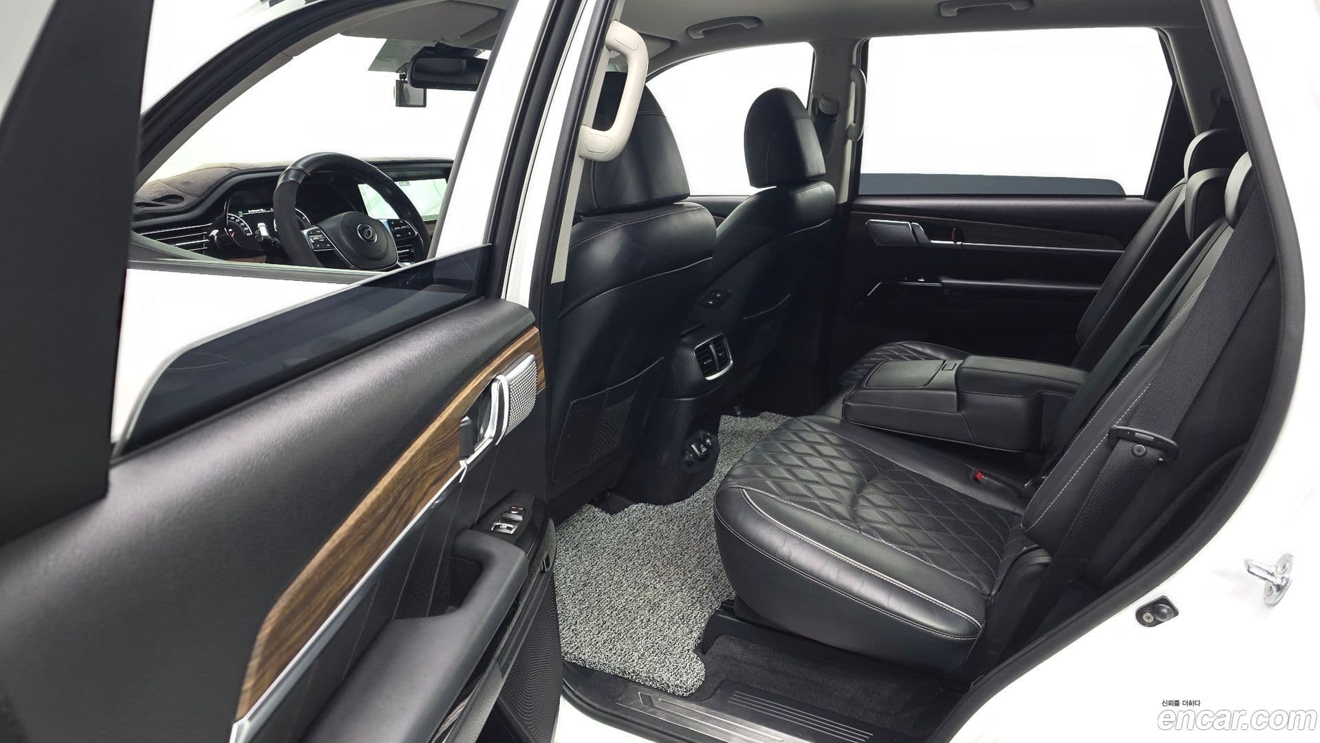 Main__Slider__Photo:Mohave Kia 2021.1-10