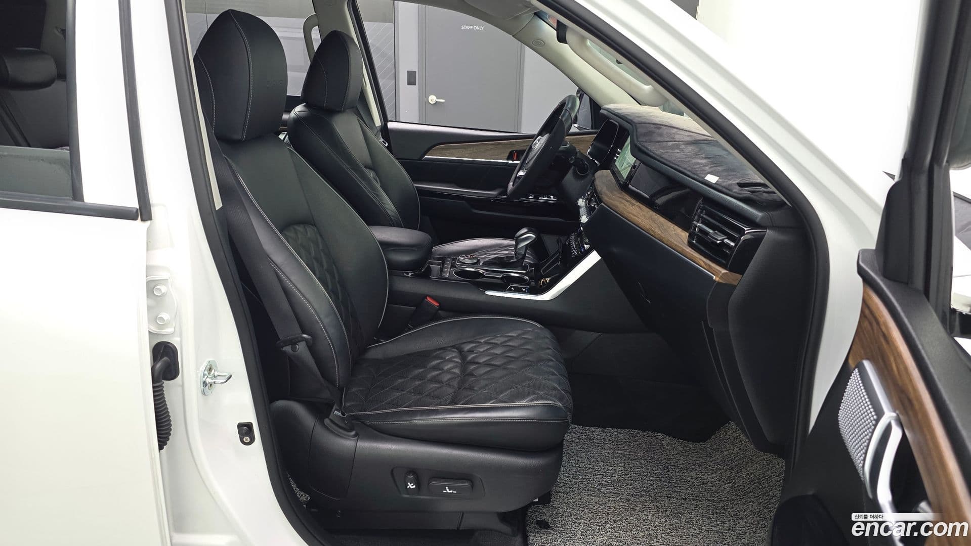 Main__Slider__Photo:Mohave Kia 2021.1-11