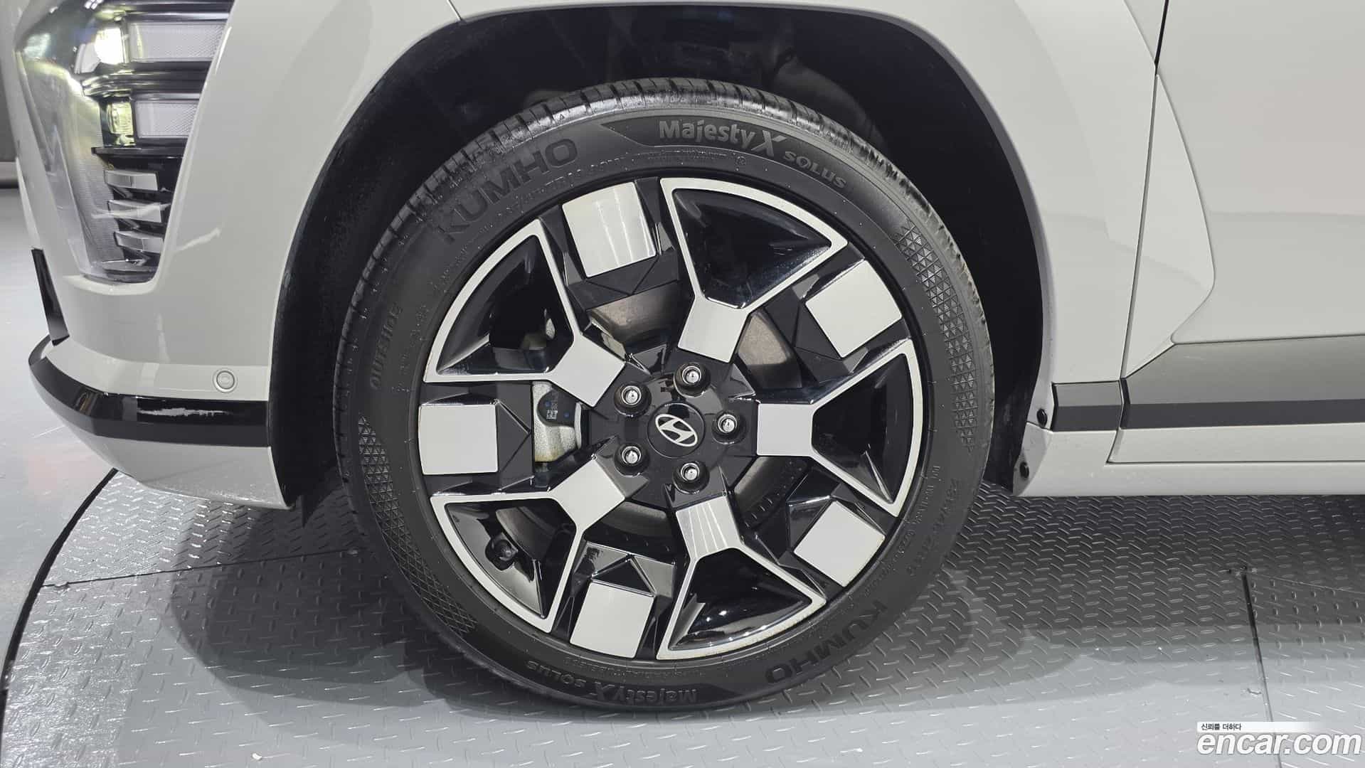 Kona Hyundai 2023.11-OUTER-005