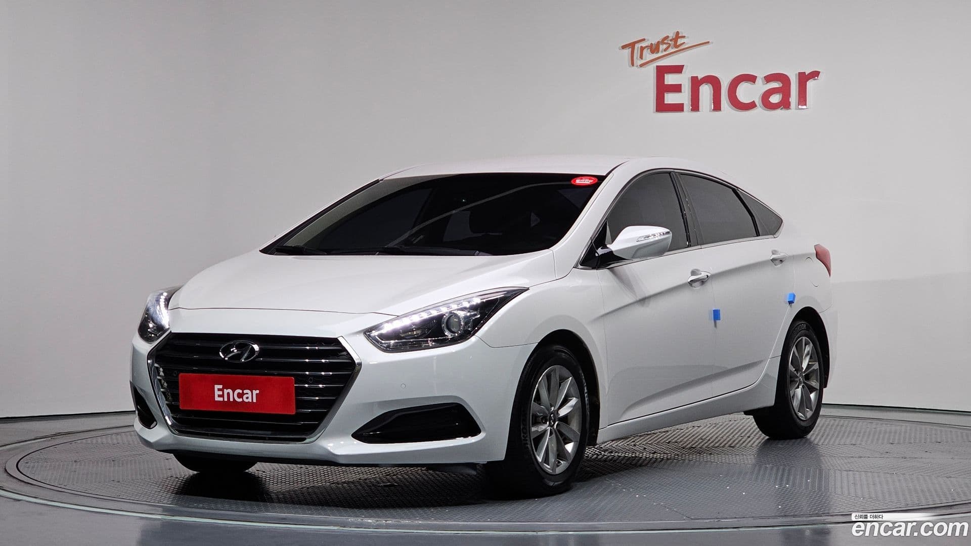 Main__Slider__Photo:i40 Hyundai 2015.6-0