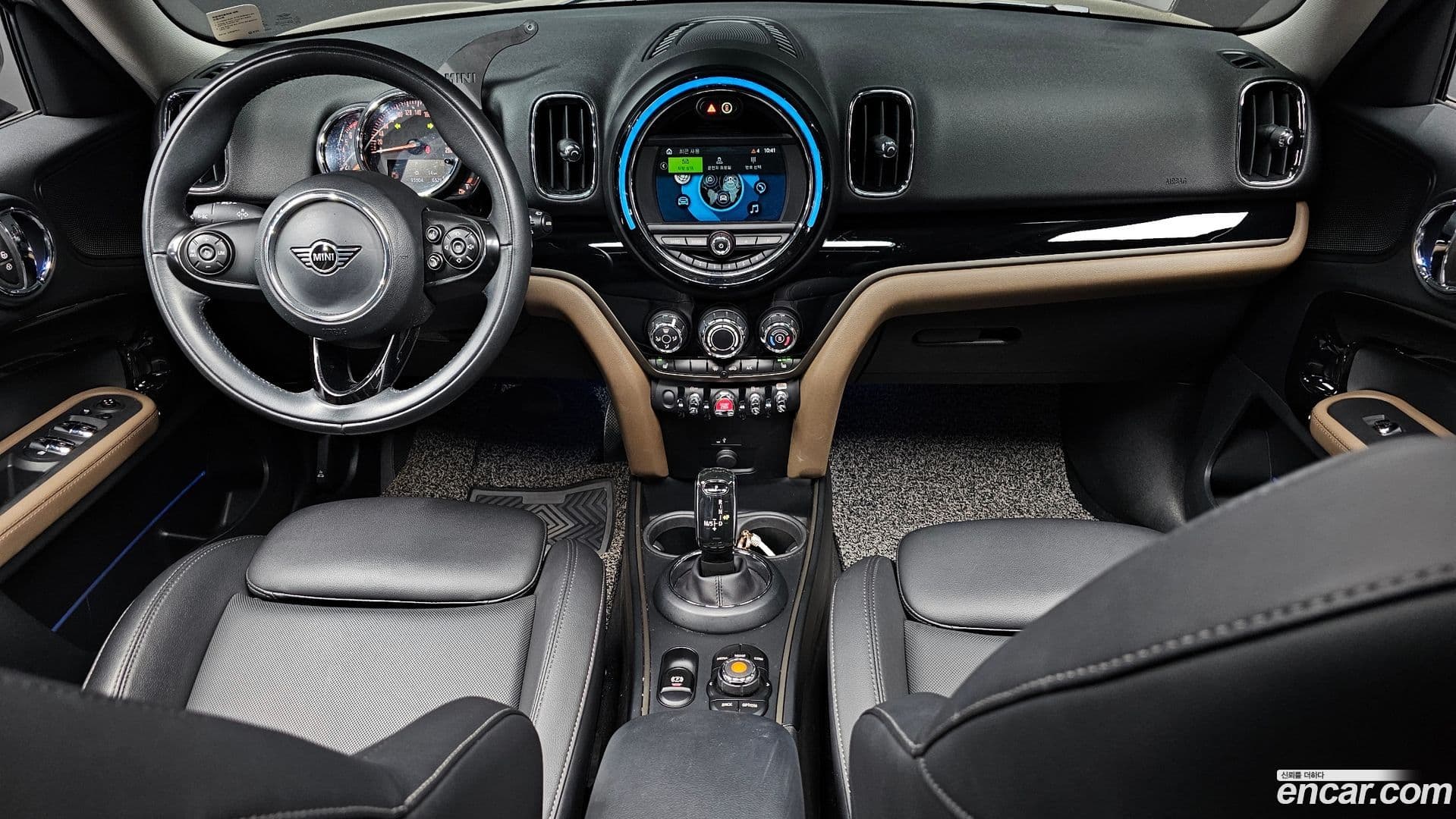 Main__Slider__Photo:Countryman Mini 2020.4-6
