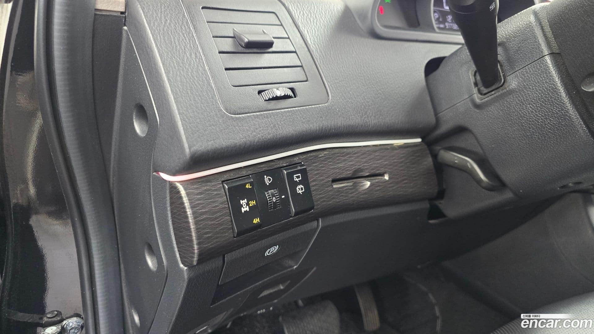 Main__Slider__Photo:KORANDO KG_Mobility_Ssangyong 2018.6-15