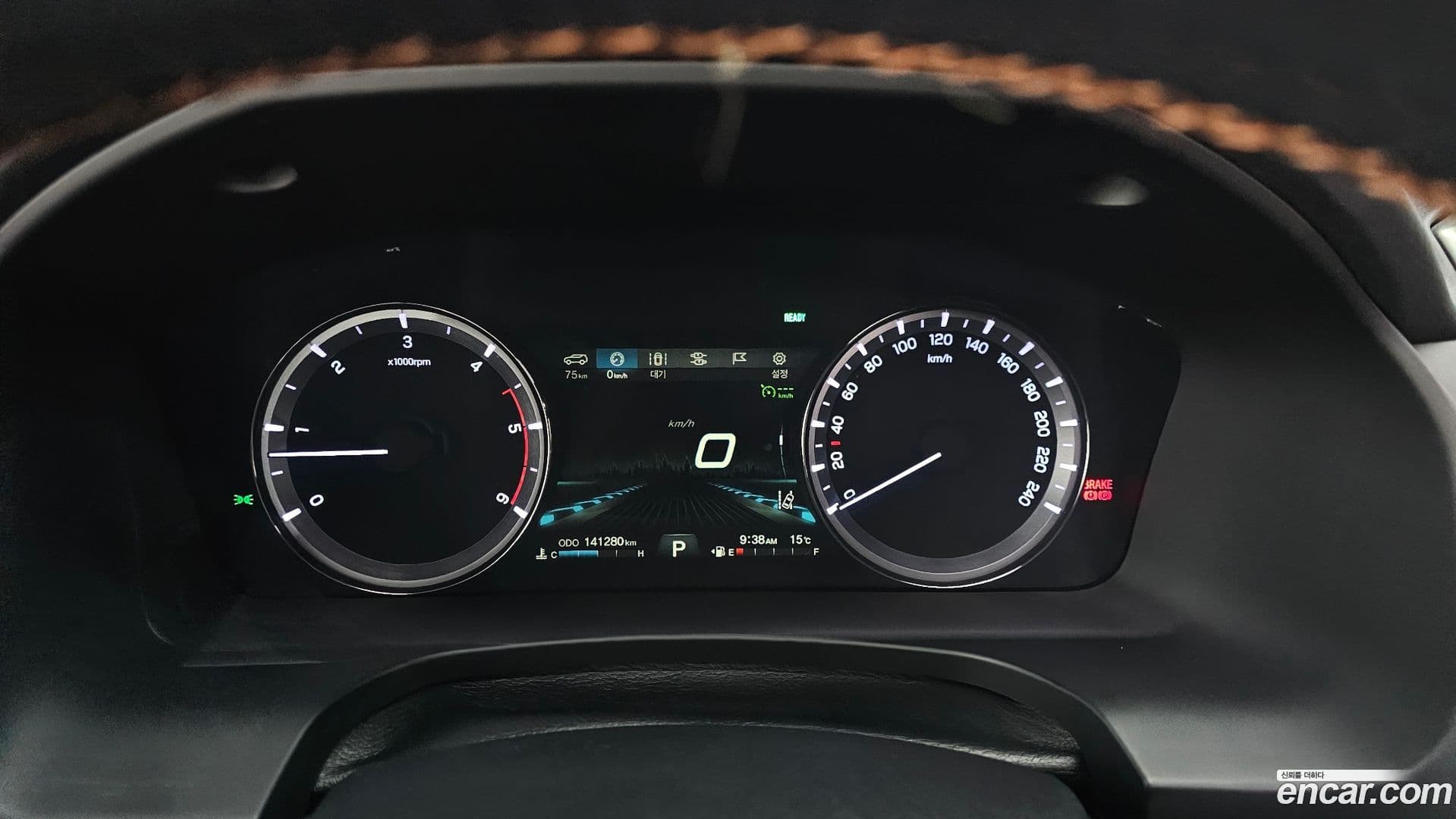 Main__Slider__Photo:Rexton KG_Mobility_Ssangyong 2018.3-7