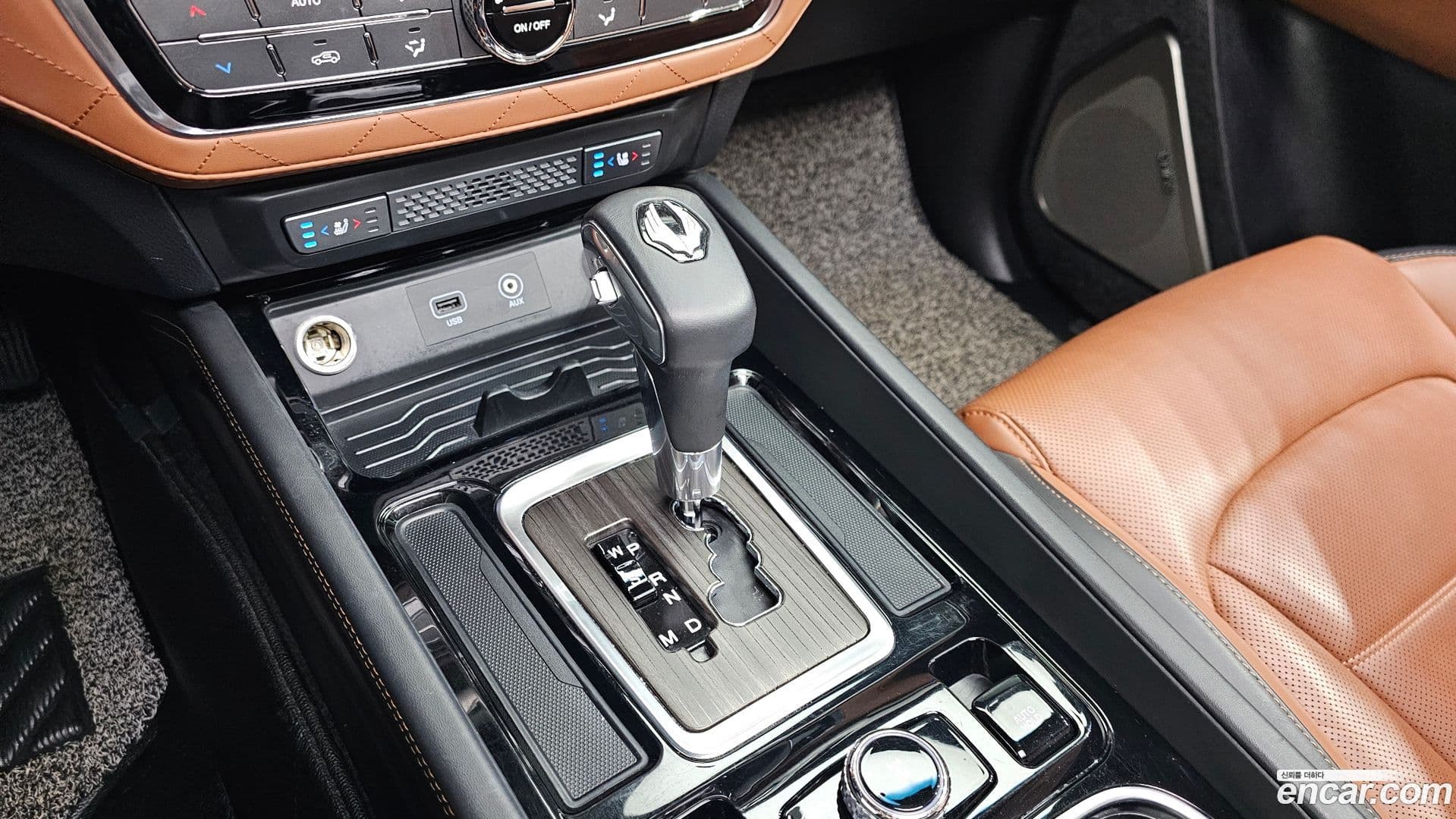 Main__Slider__Photo:Rexton KG_Mobility_Ssangyong 2018.3-8