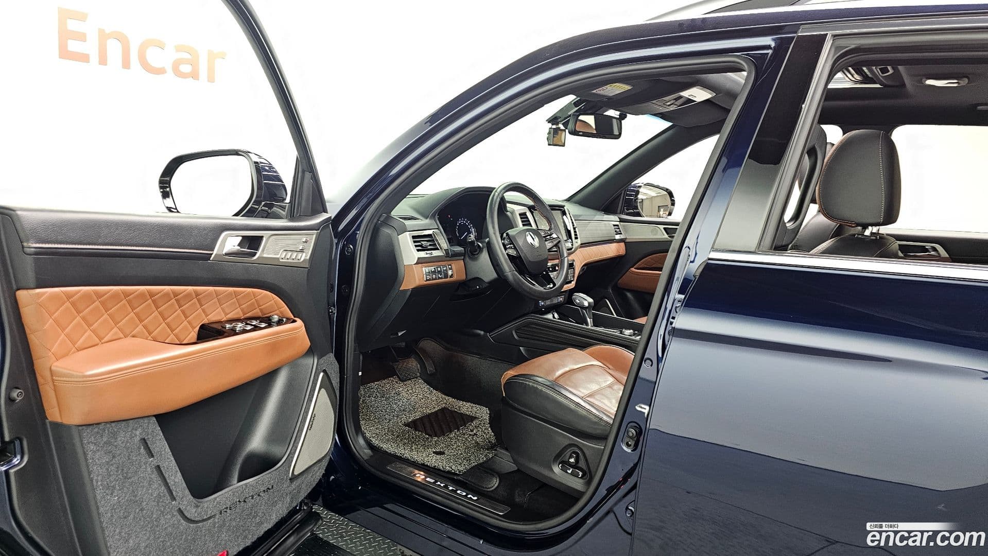 Main__Slider__Photo:Rexton KG_Mobility_Ssangyong 2018.3-9