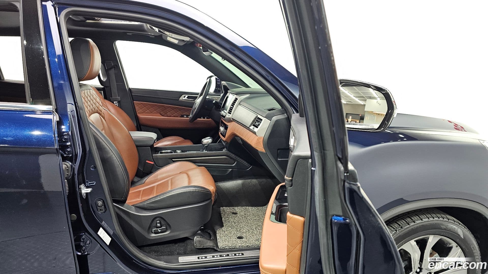 Main__Slider__Photo:Rexton KG_Mobility_Ssangyong 2018.3-10