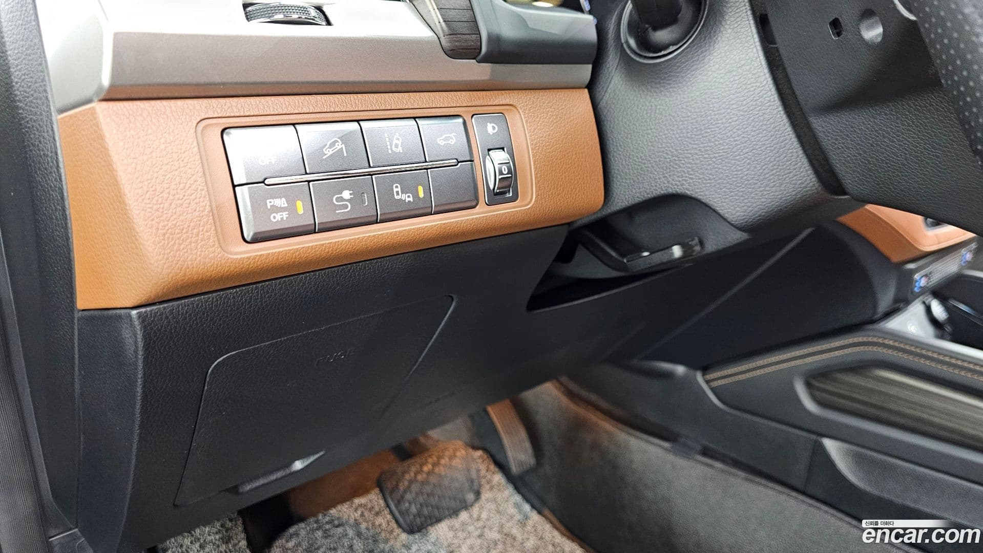 Main__Slider__Photo:Rexton KG_Mobility_Ssangyong 2018.3-12